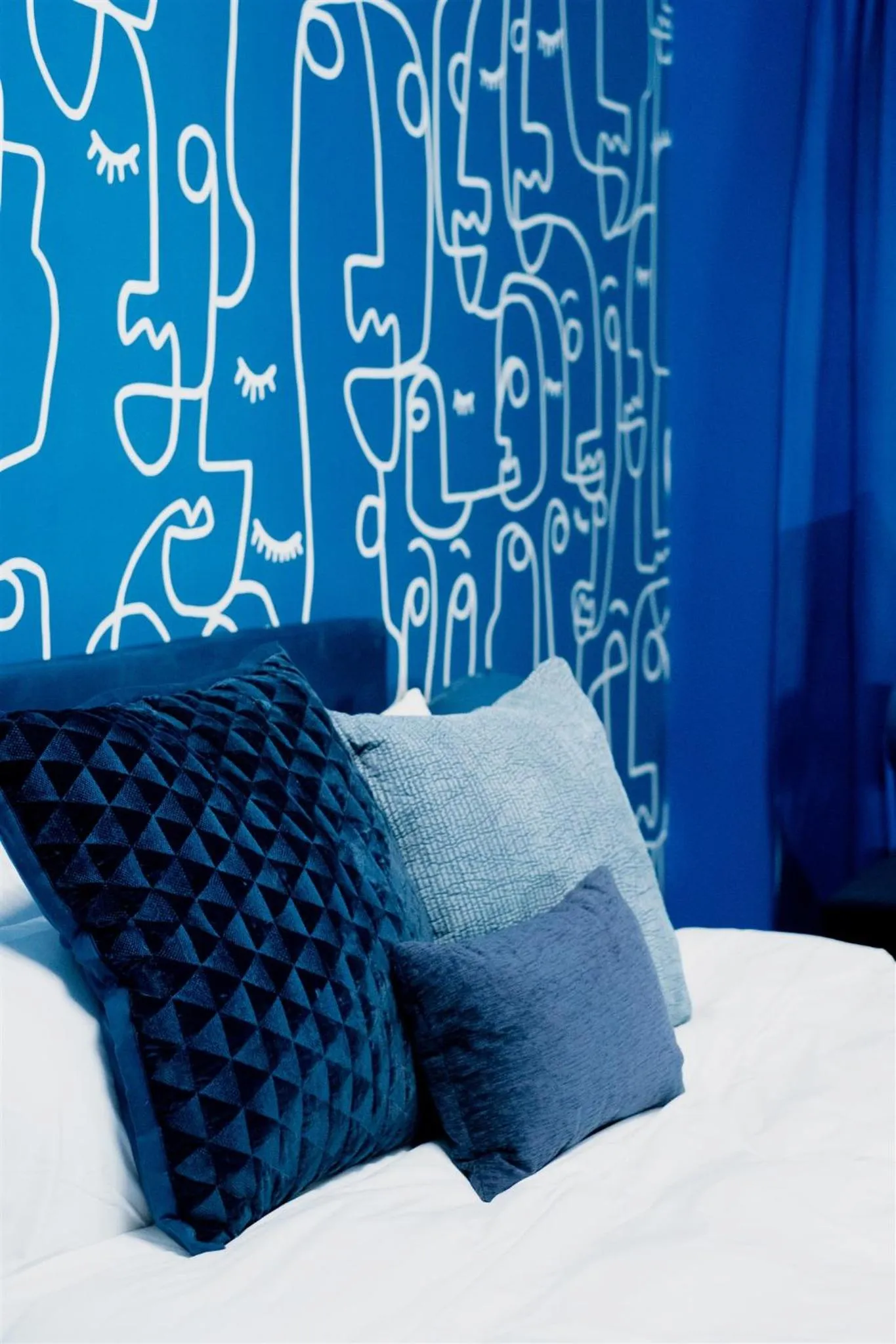 Bed in The Norsdale plus CMYK Motel on 10 acres in Phoenicia