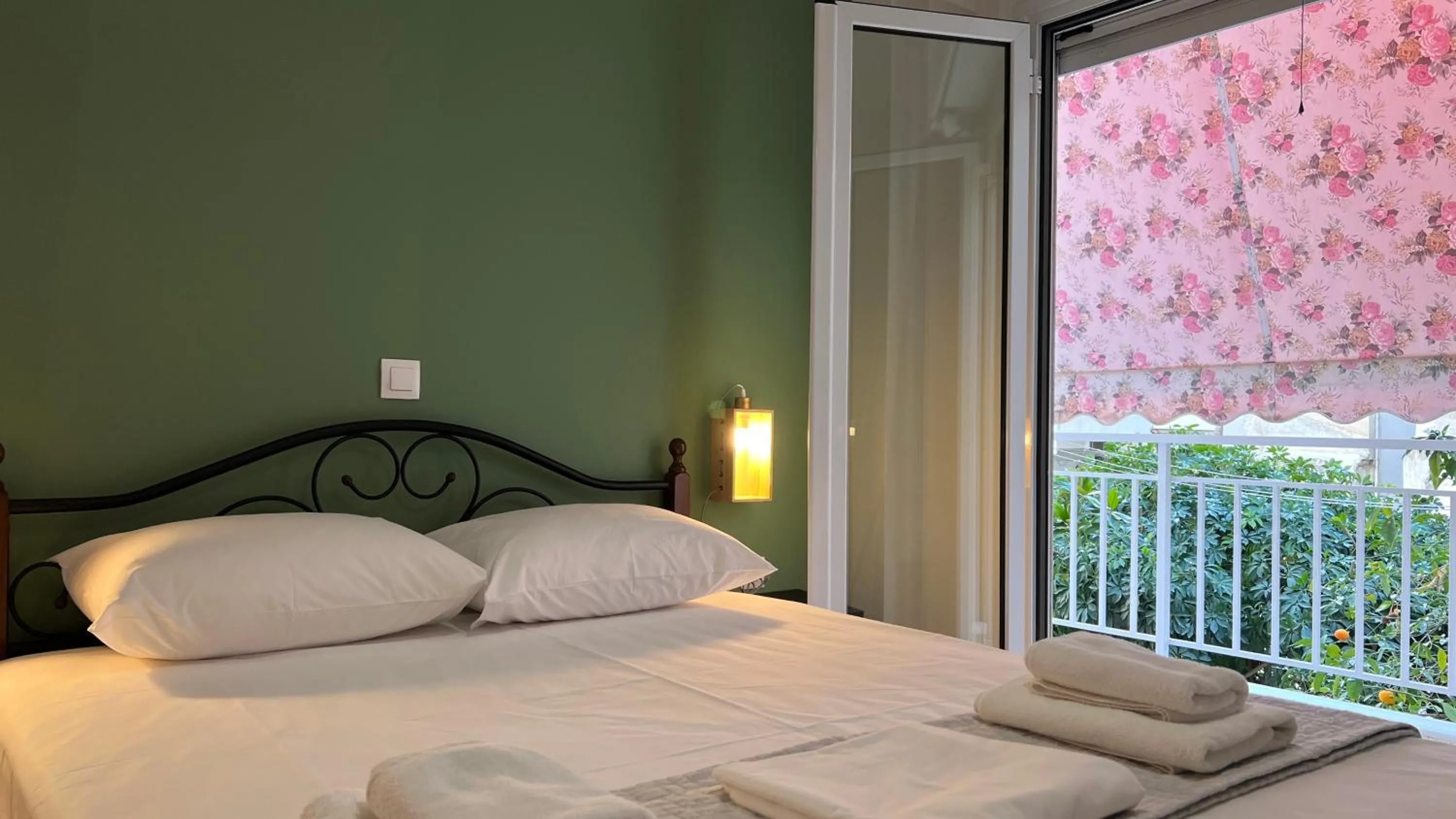 Bed in Athenian Vintage Style 2 bdr apartment