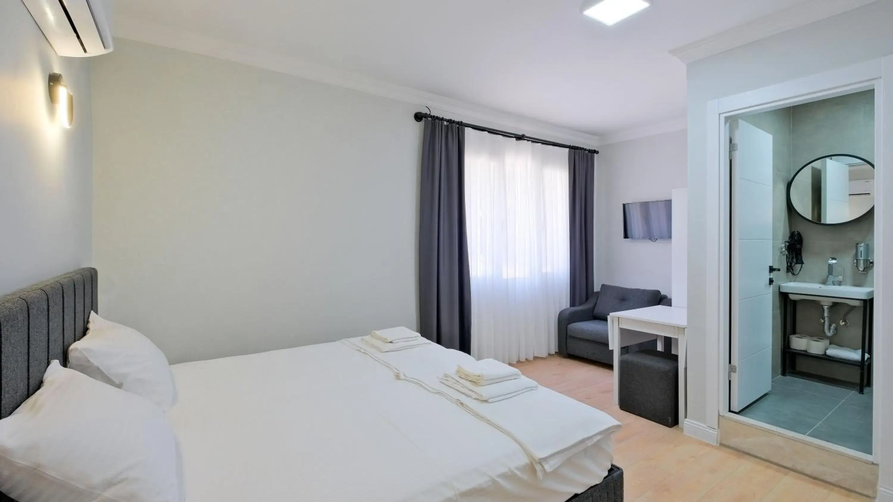 Photo of the whole room, Bed in Centralflatsfethiye Photo of the whole room, Bed in Centralflatsfethiye