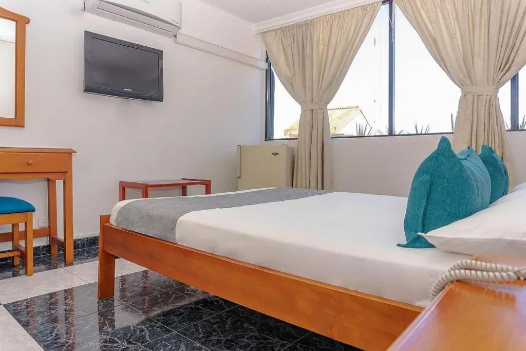 Photo of the whole room, Bed in HOTEL DINASTIA REAL NEIVA