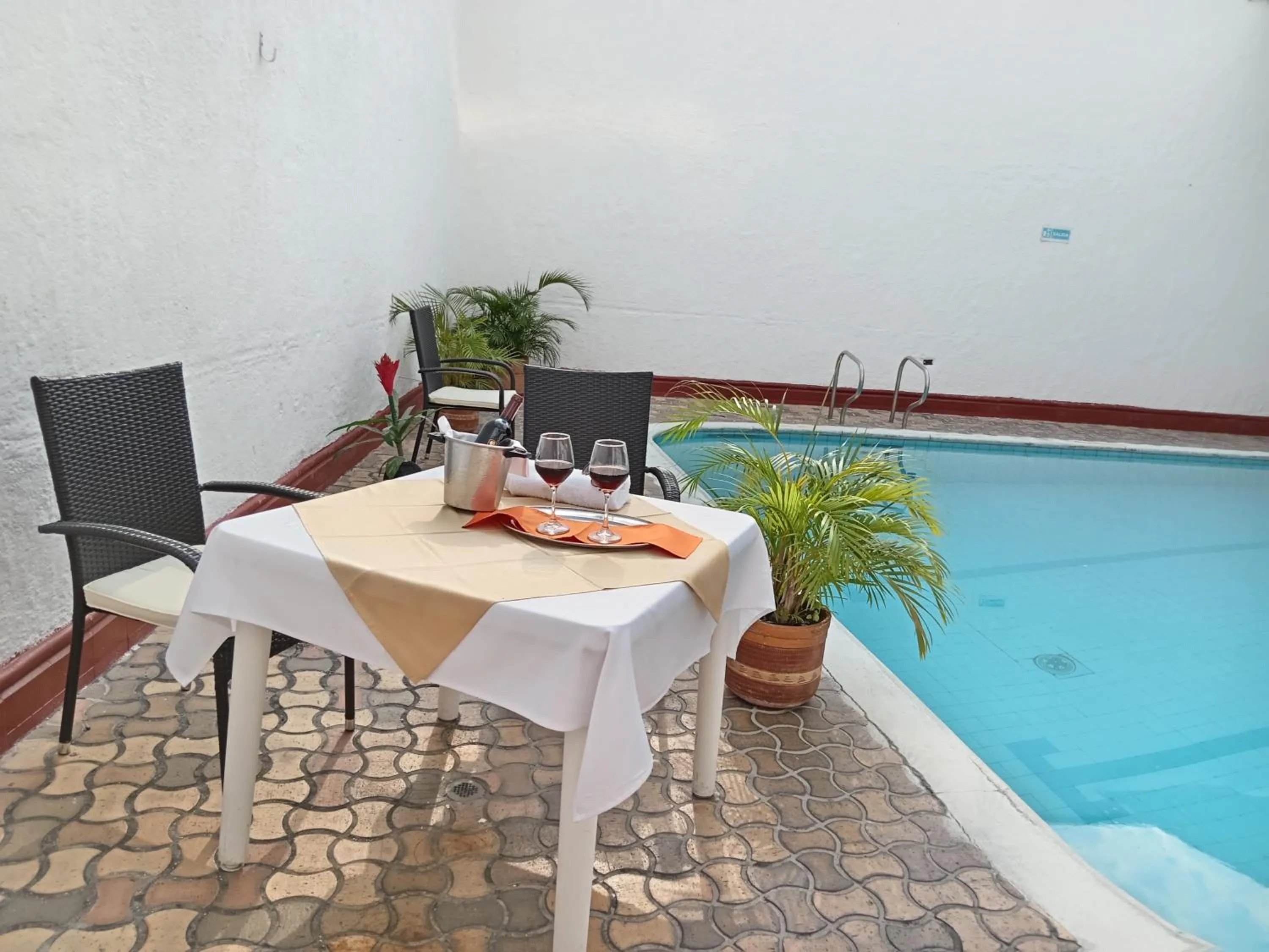 Alcoholic drinks in HOTEL DINASTIA REAL NEIVA