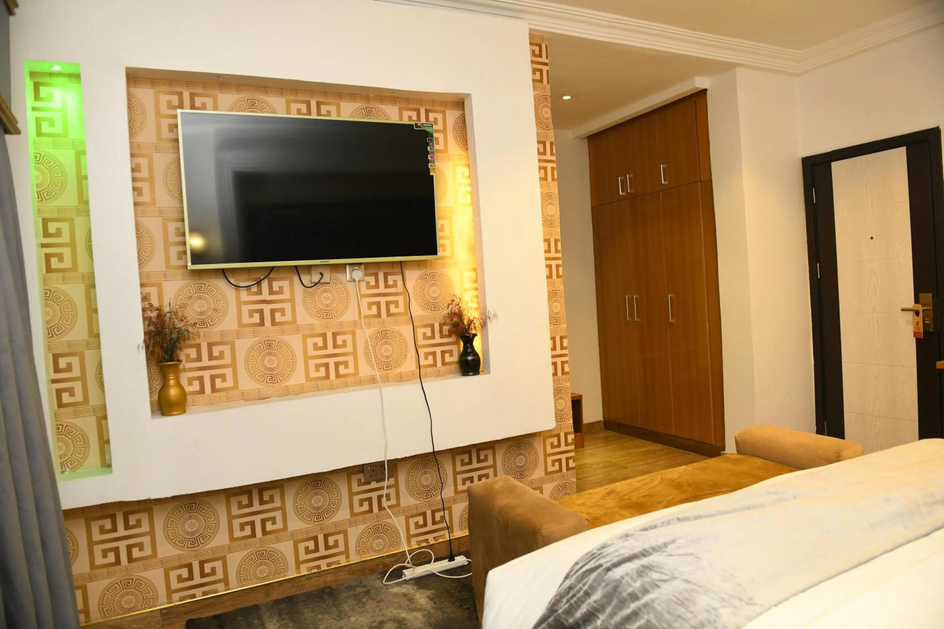 Bed in Portland Resort Hotel