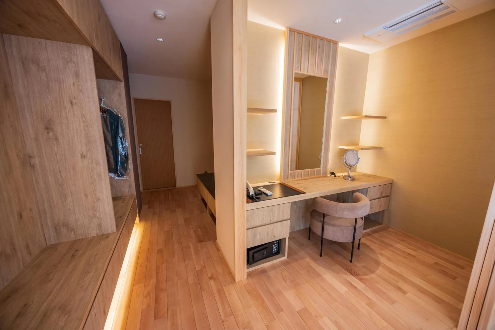 wardrobe in Kinnotake Tonosawa (Adult Only)