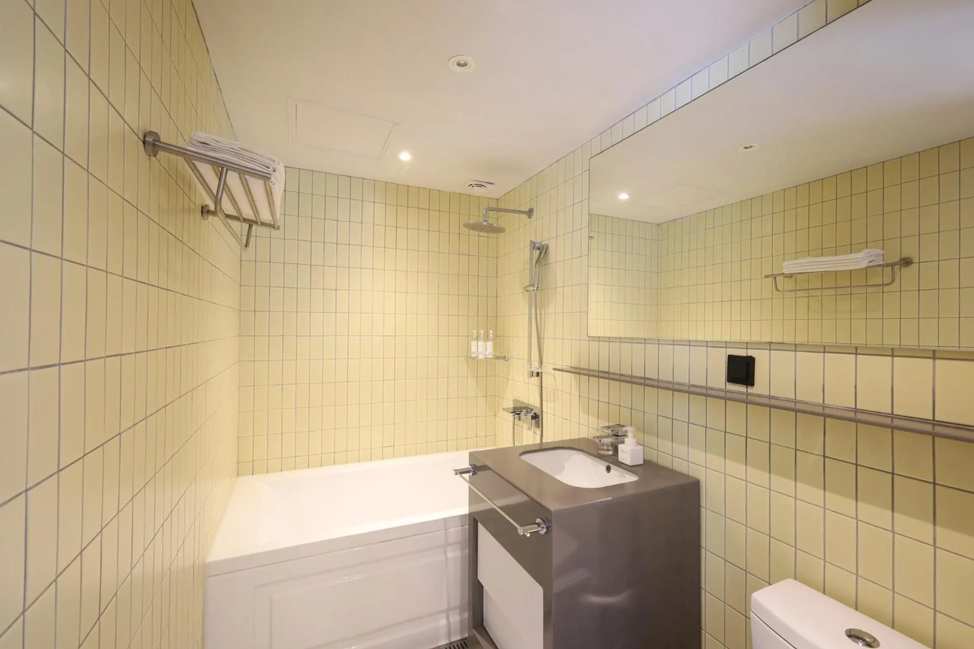 Brown Dot Hotel Haeundae