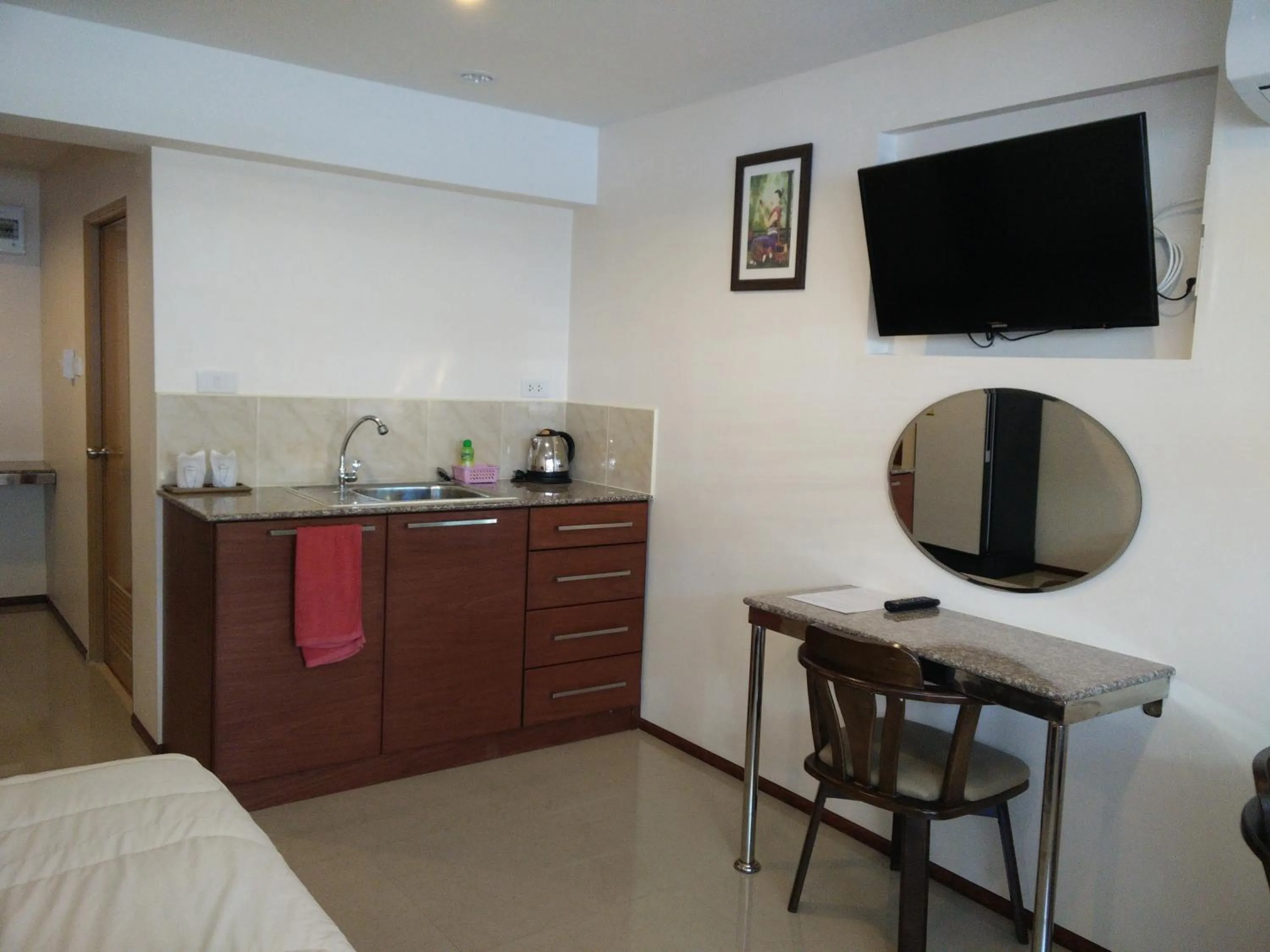 Kitchen or kitchenette, Bed in Dream Boutique Hotel