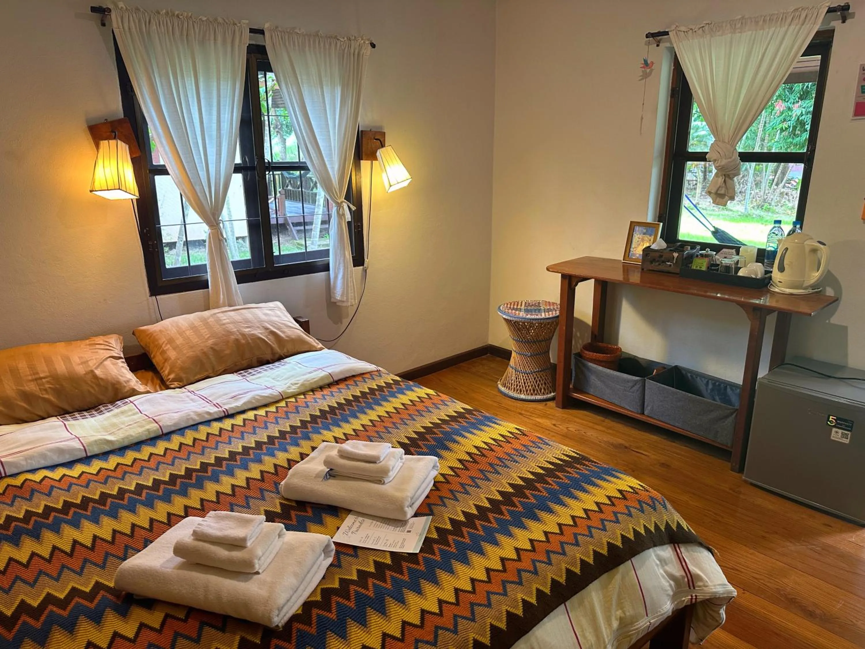 Bed in Pairadise Hotel