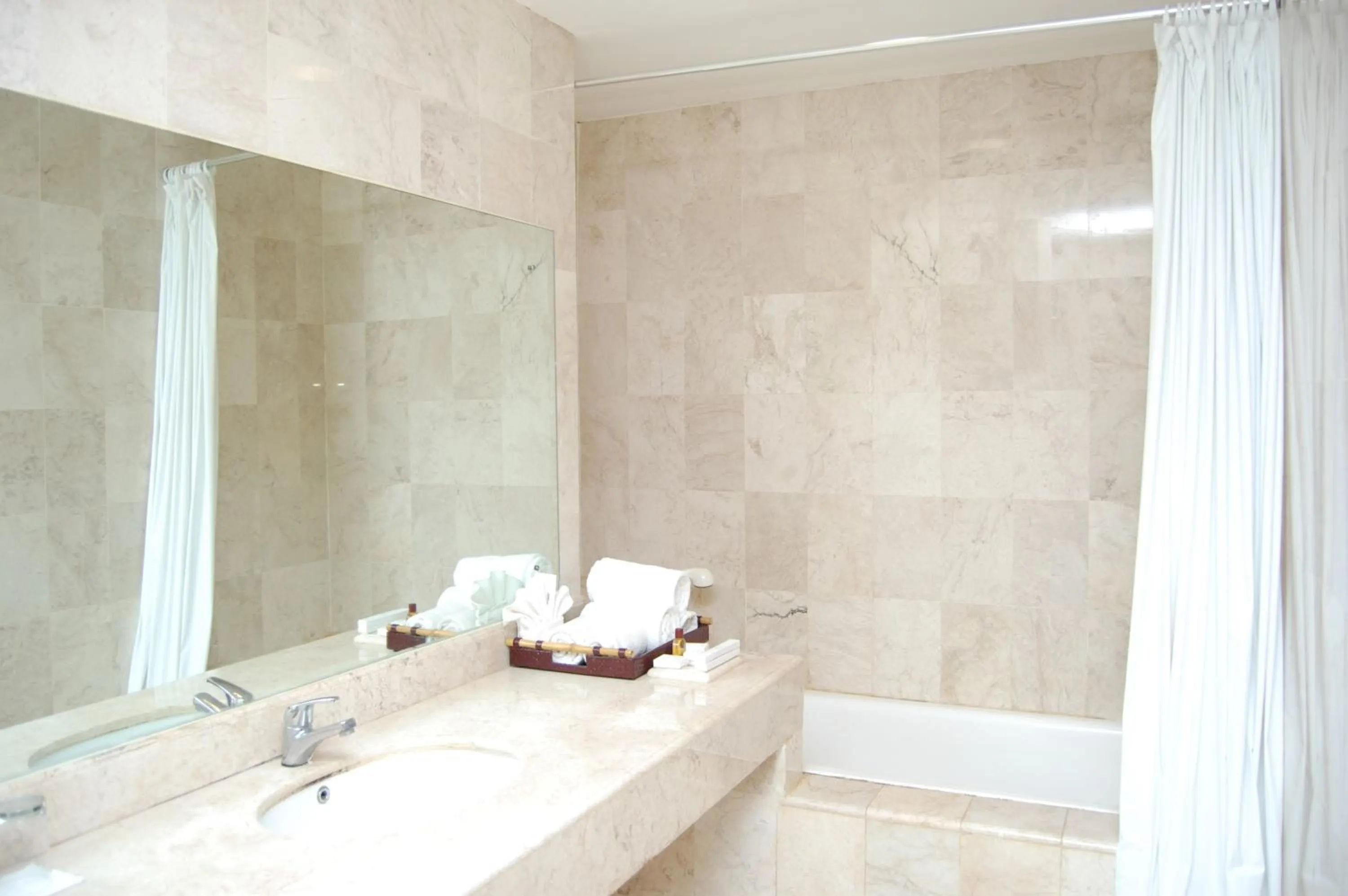 Bathroom in Hotel Ebony Batulicin