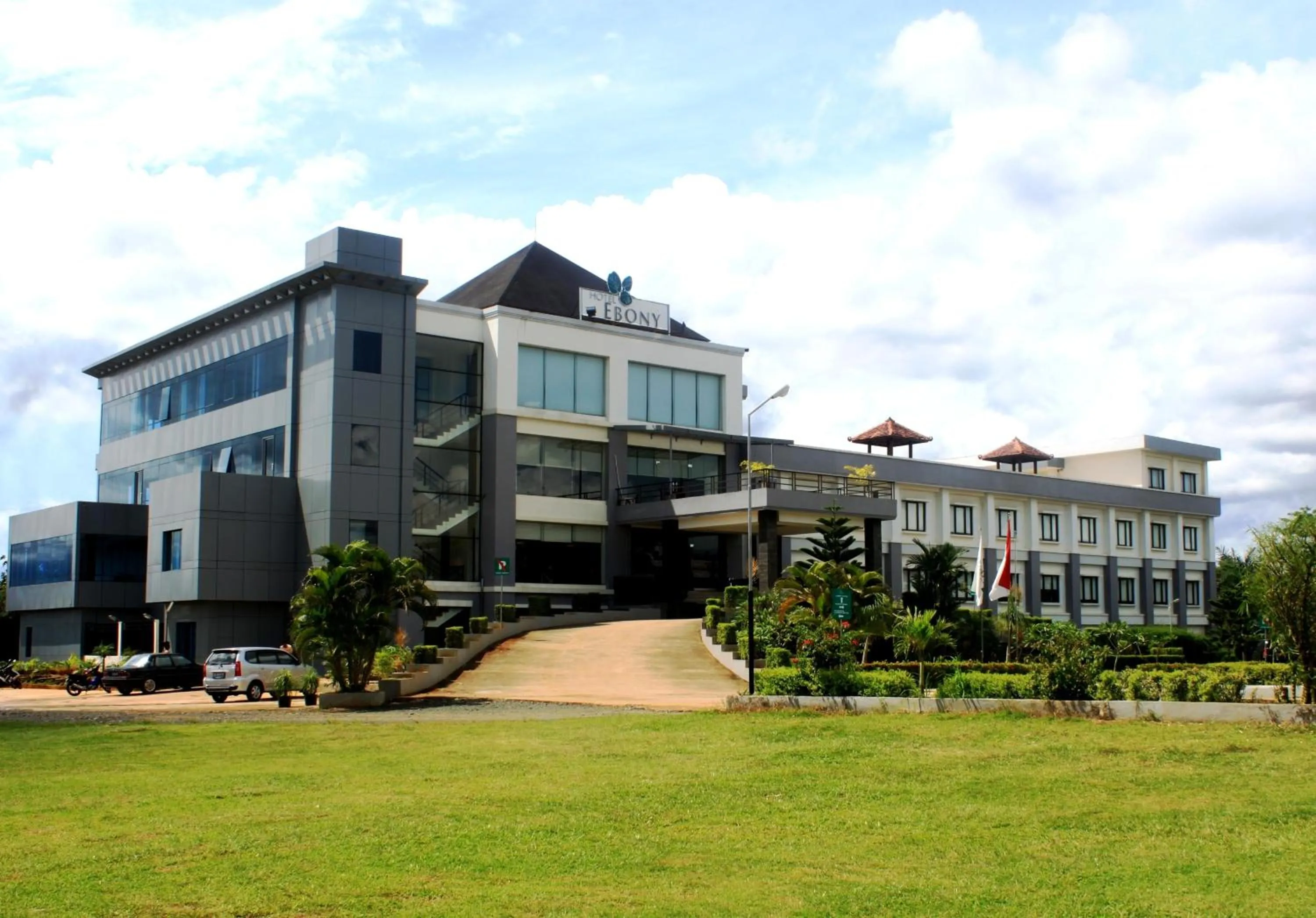 Facade/entrance in Hotel Ebony Batulicin