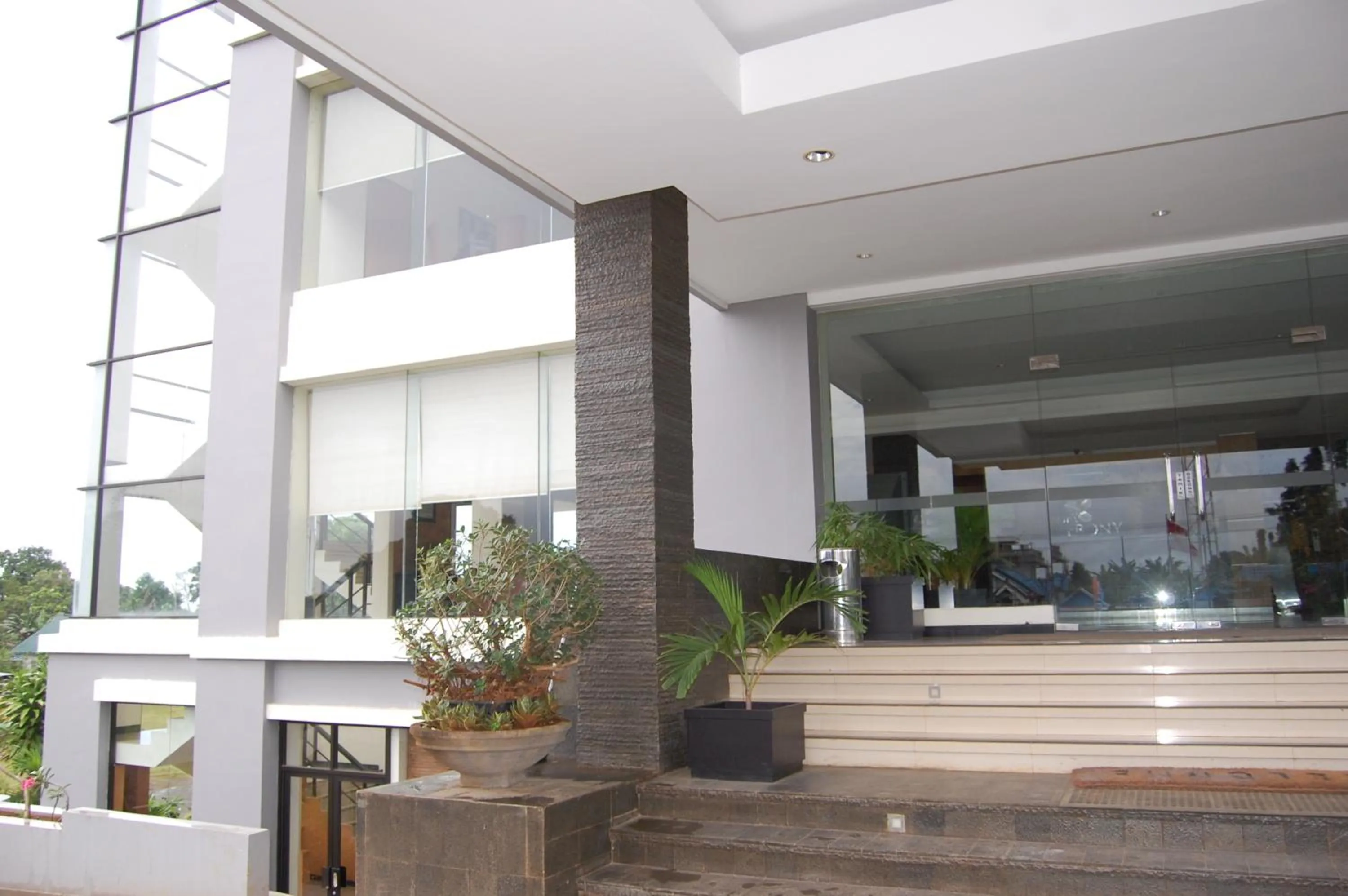 Facade/entrance in Hotel Ebony Batulicin