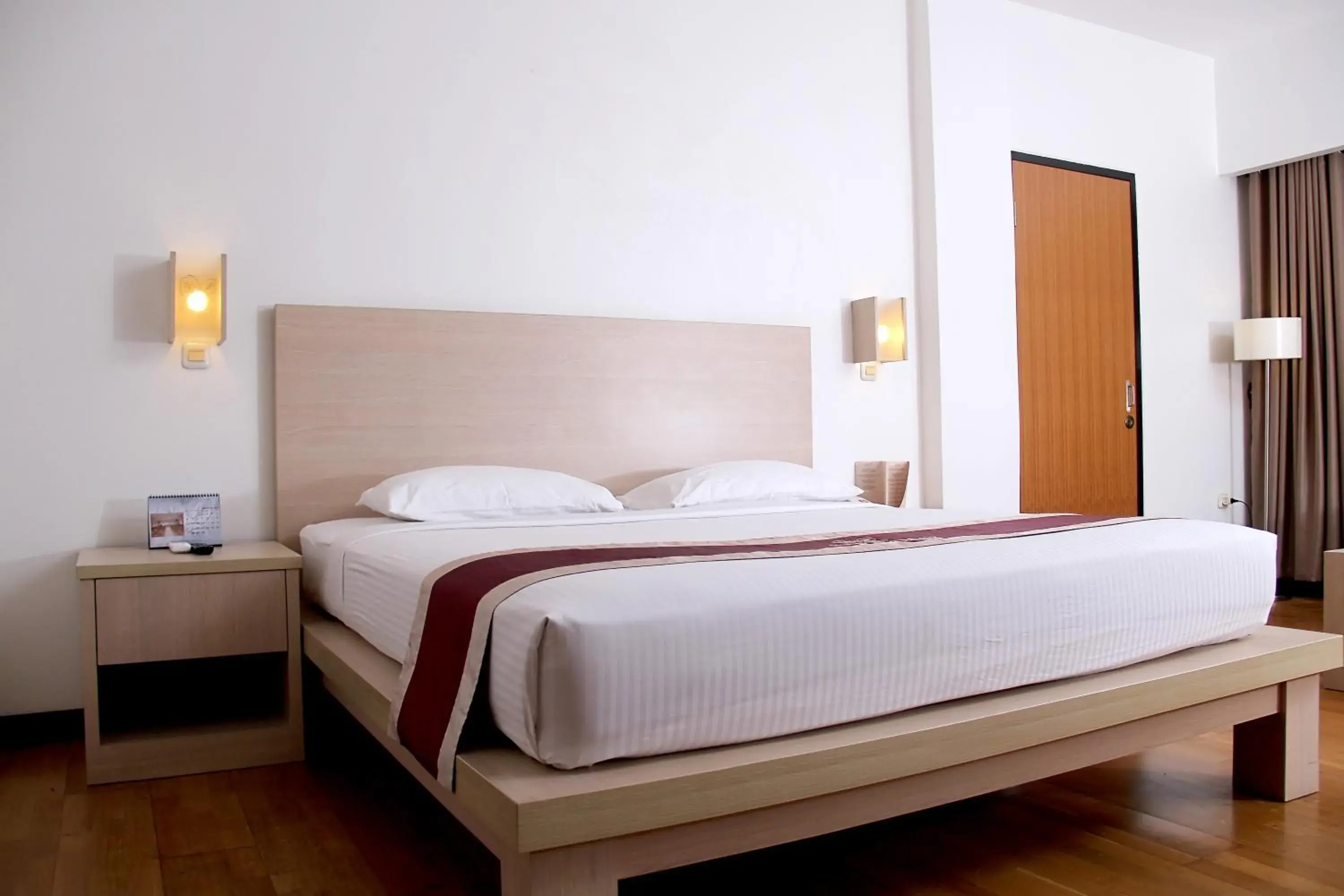 Photo of the whole room, Bed in Hotel Ebony Batulicin Photo of the whole room, Bed in Hotel Ebony Batulicin