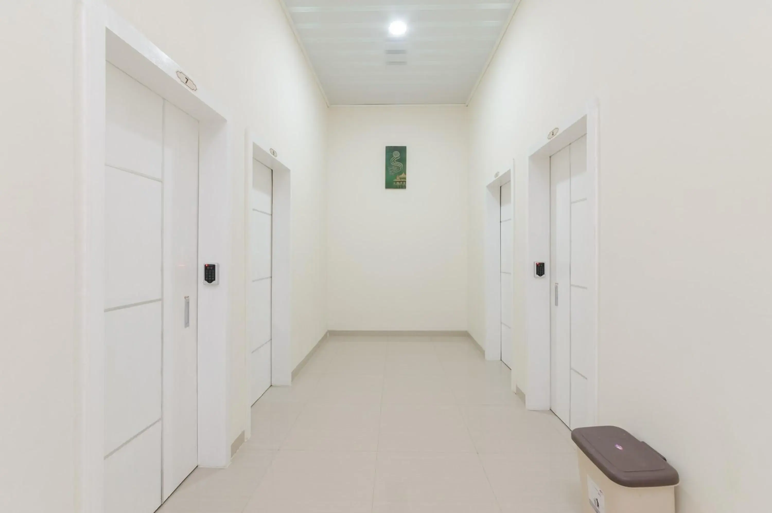 Property building in Urbanview Hotel Binwa Syariah Lampung by RedDoorz Property building in Urbanview Hotel Binwa Syariah Lampung by RedDoorz