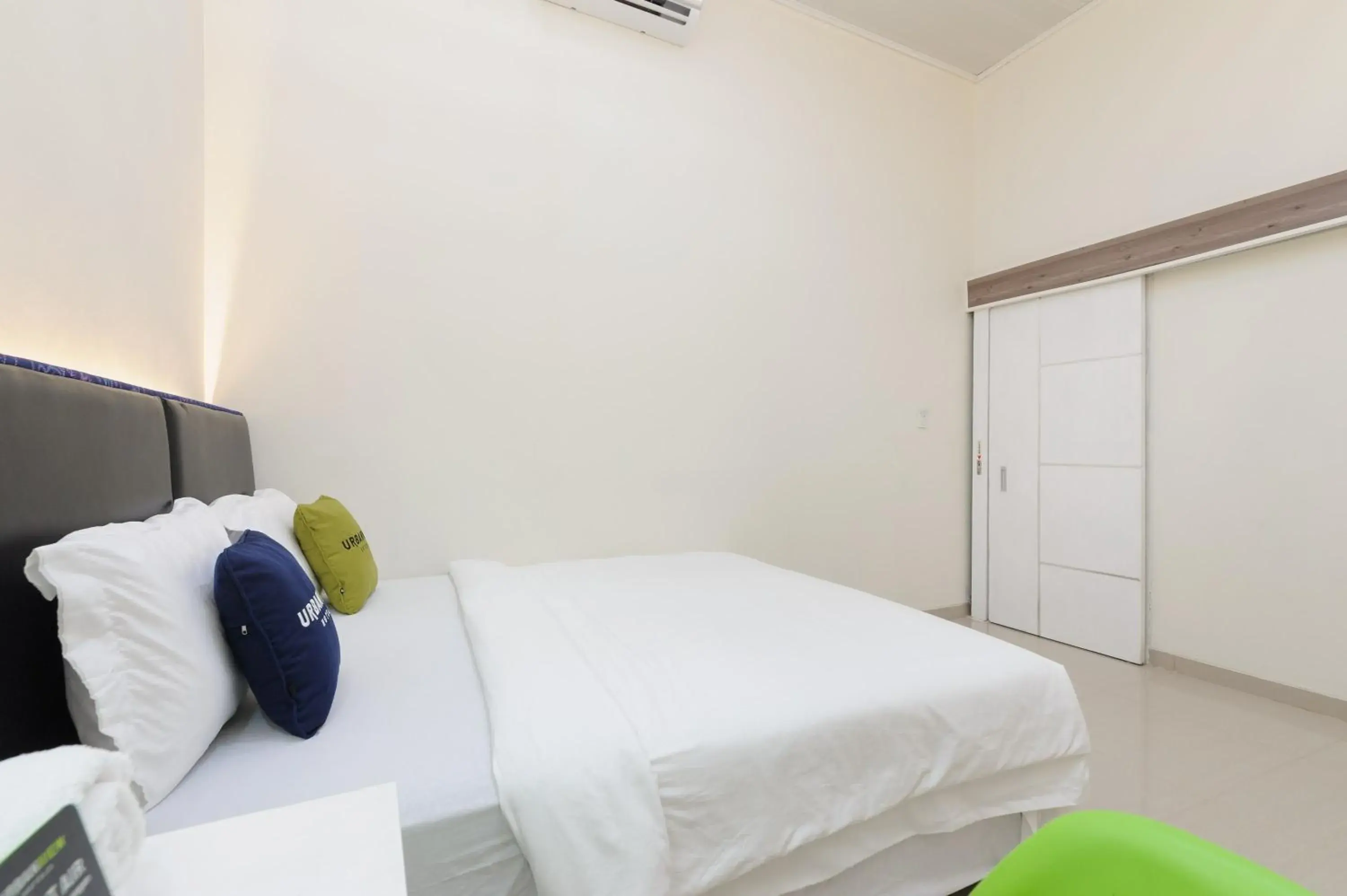 Bed in Urbanview Hotel Binwa Syariah Lampung by RedDoorz Bed in Urbanview Hotel Binwa Syariah Lampung by RedDoorz