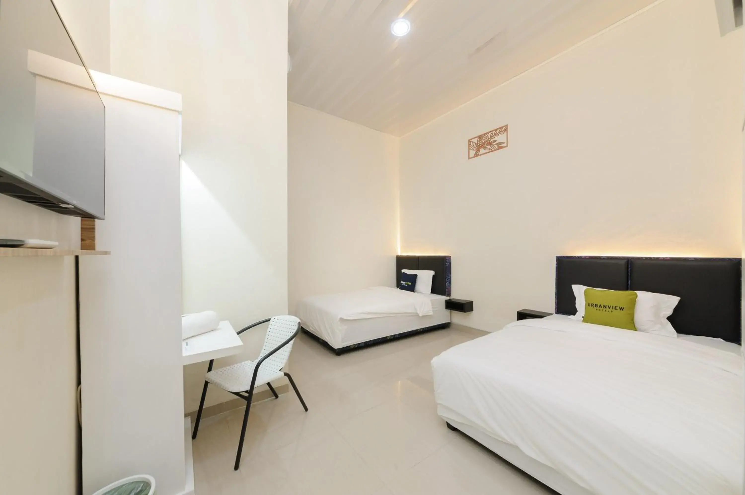 Bed in Urbanview Hotel Binwa Syariah Lampung by RedDoorz Bed in Urbanview Hotel Binwa Syariah Lampung by RedDoorz