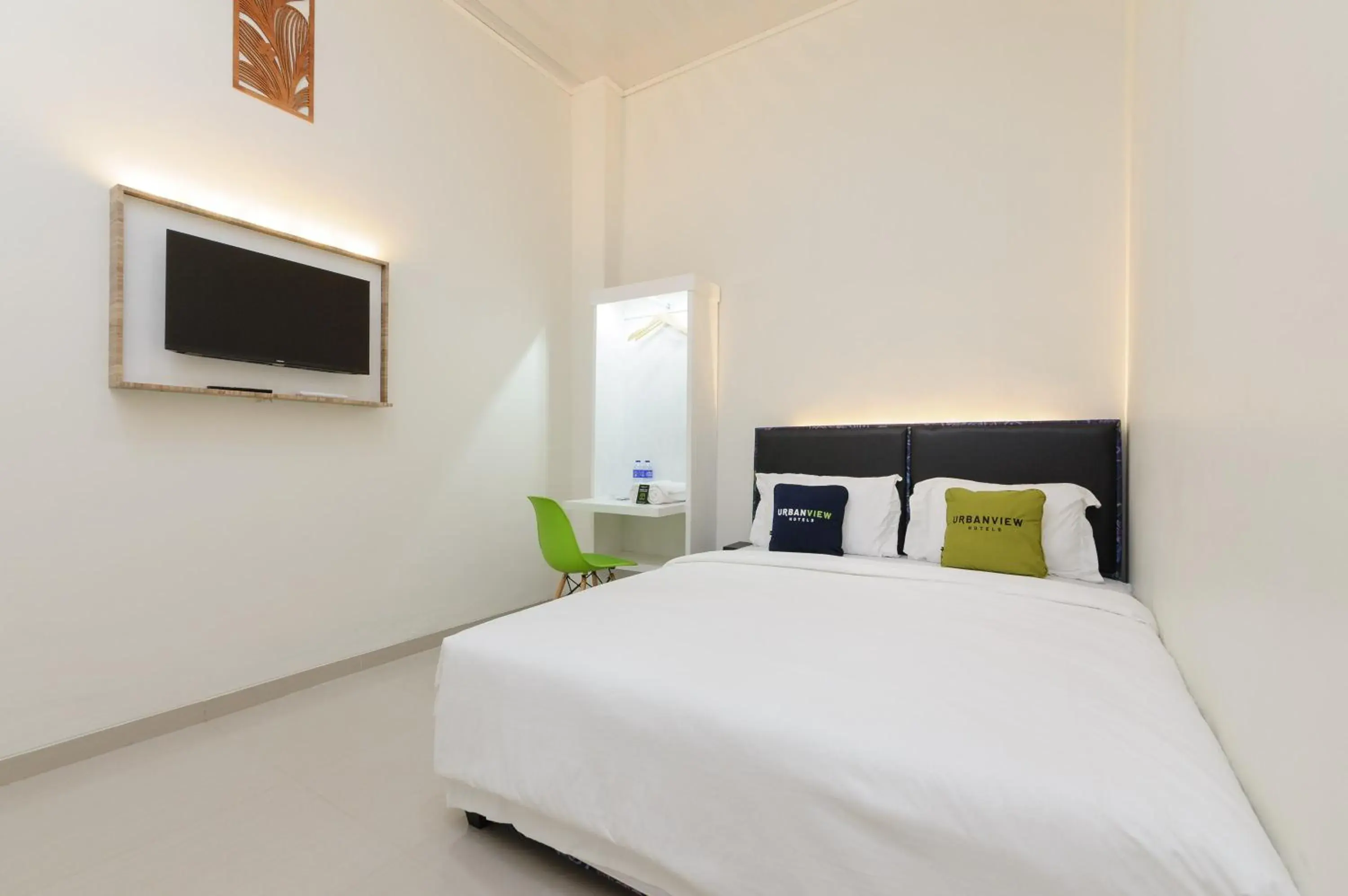 Bed in Urbanview Hotel Binwa Syariah Lampung by RedDoorz Bed in Urbanview Hotel Binwa Syariah Lampung by RedDoorz