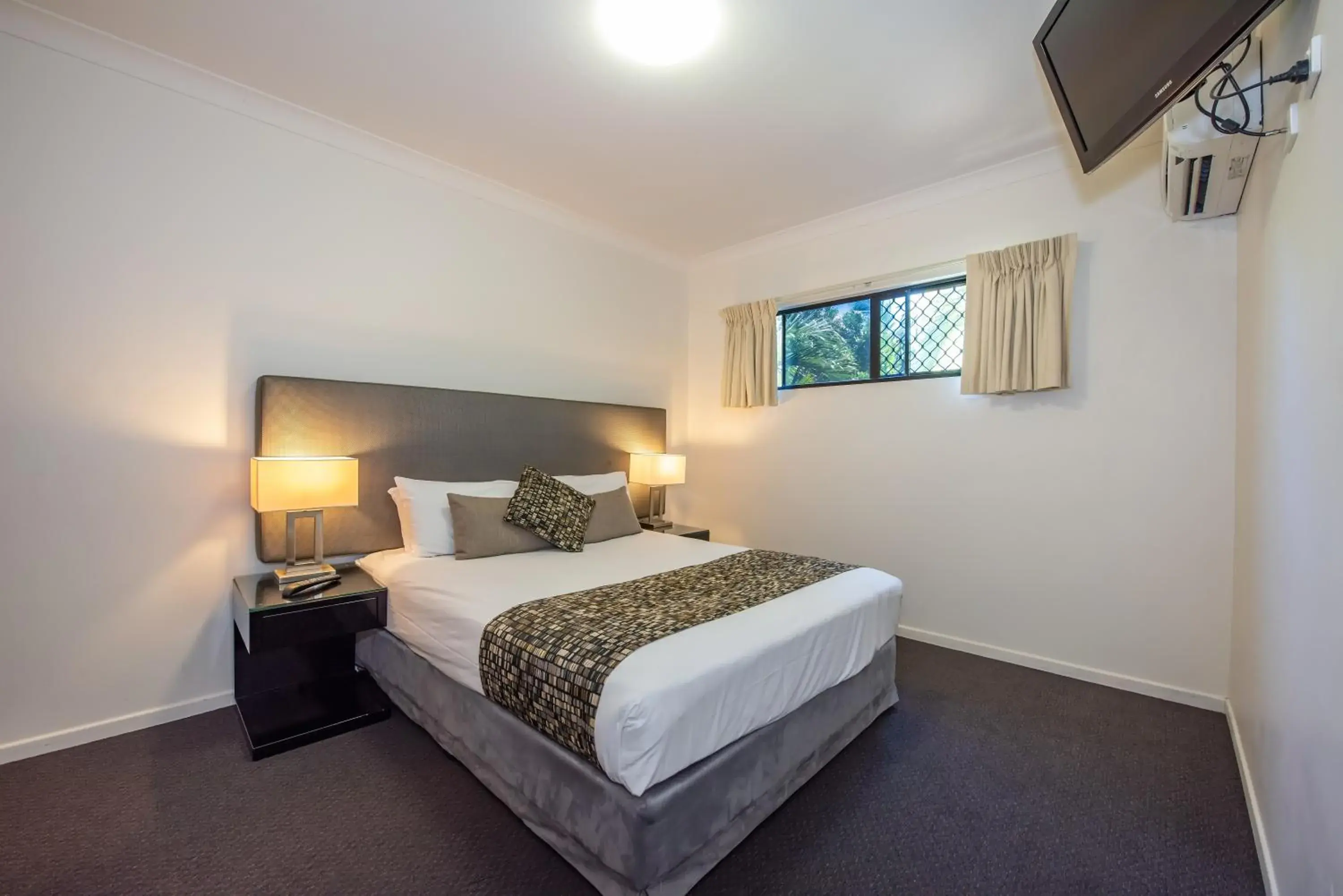 Bedroom, Bed in Coral Cay Resort Bedroom, Bed in Coral Cay Resort