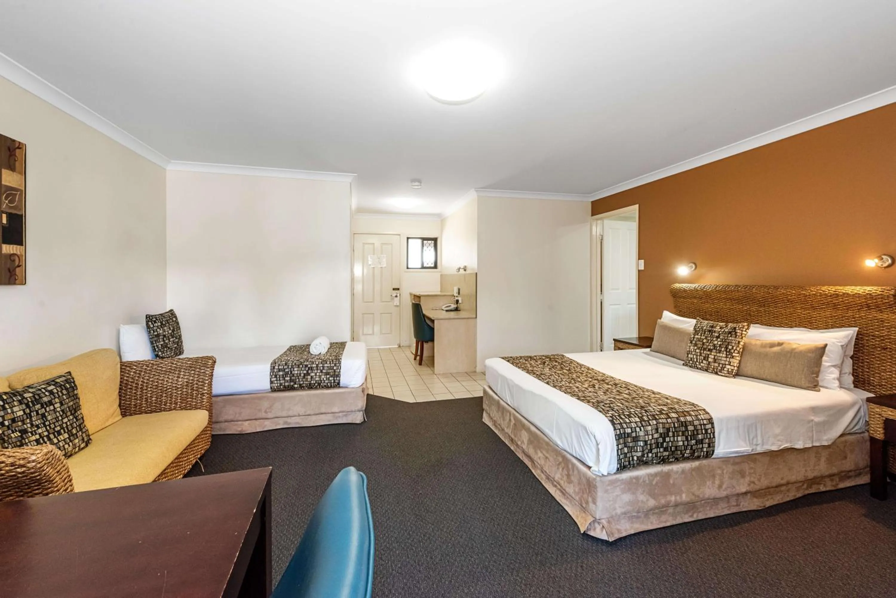 Photo of the whole room, Bed in Coral Cay Resort