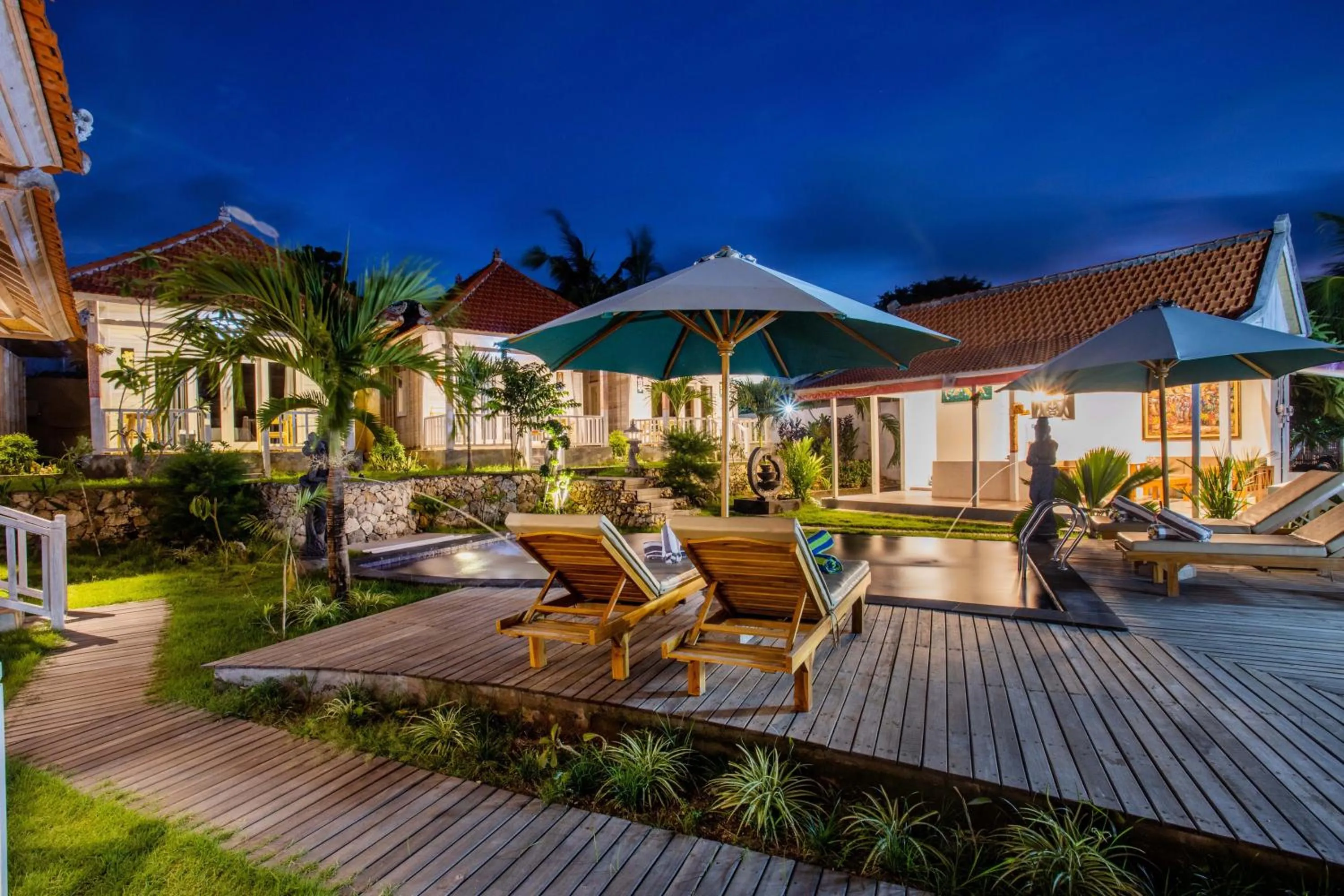 sunbed in Blue Sky Villa Ceningan