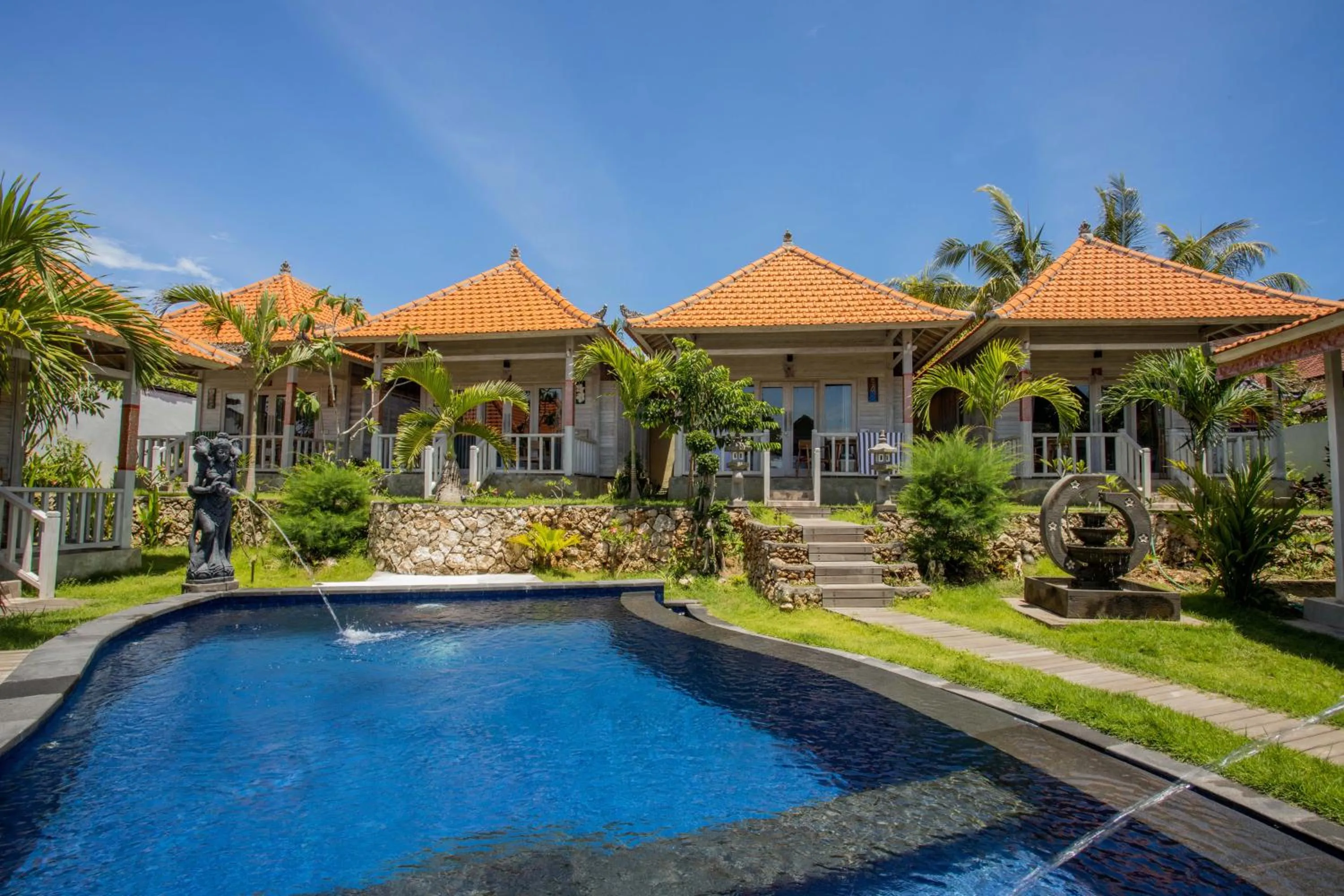 Property building in Blue Sky Villa Ceningan