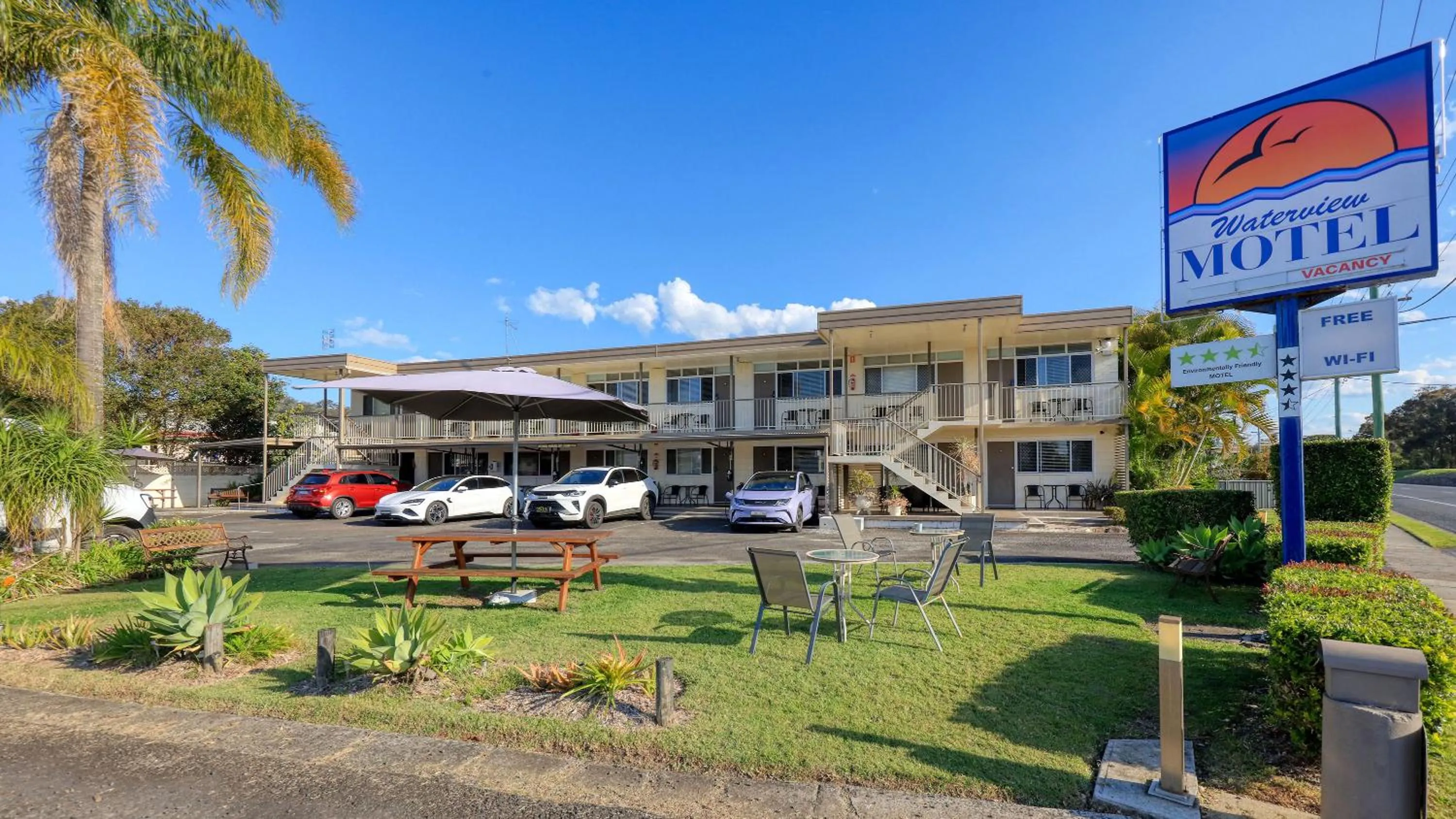 Day in Waterview Motel Maclean