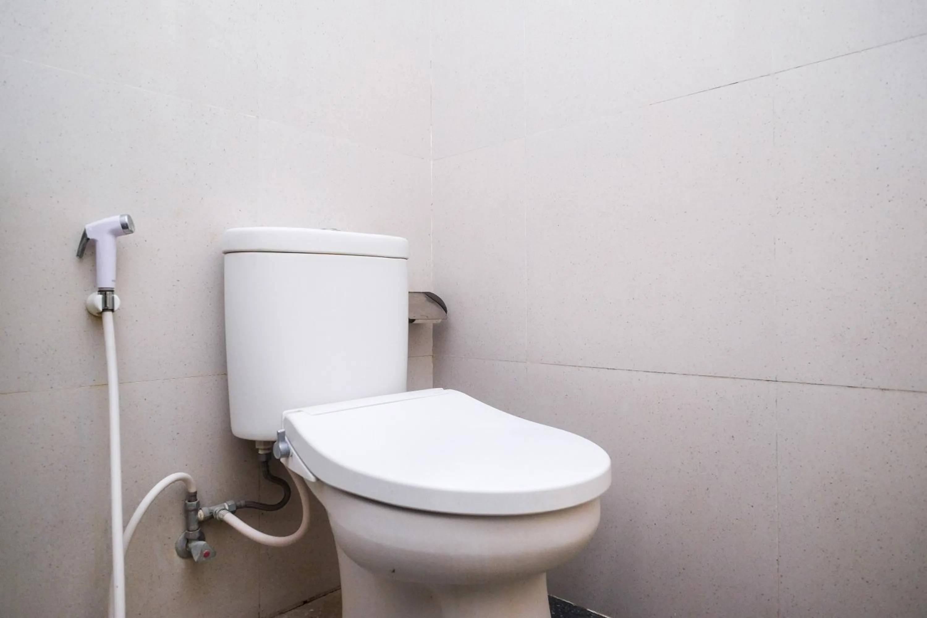 Toilet in Urbanview Syariah Kadarman Home Laweyan by RedDoorz