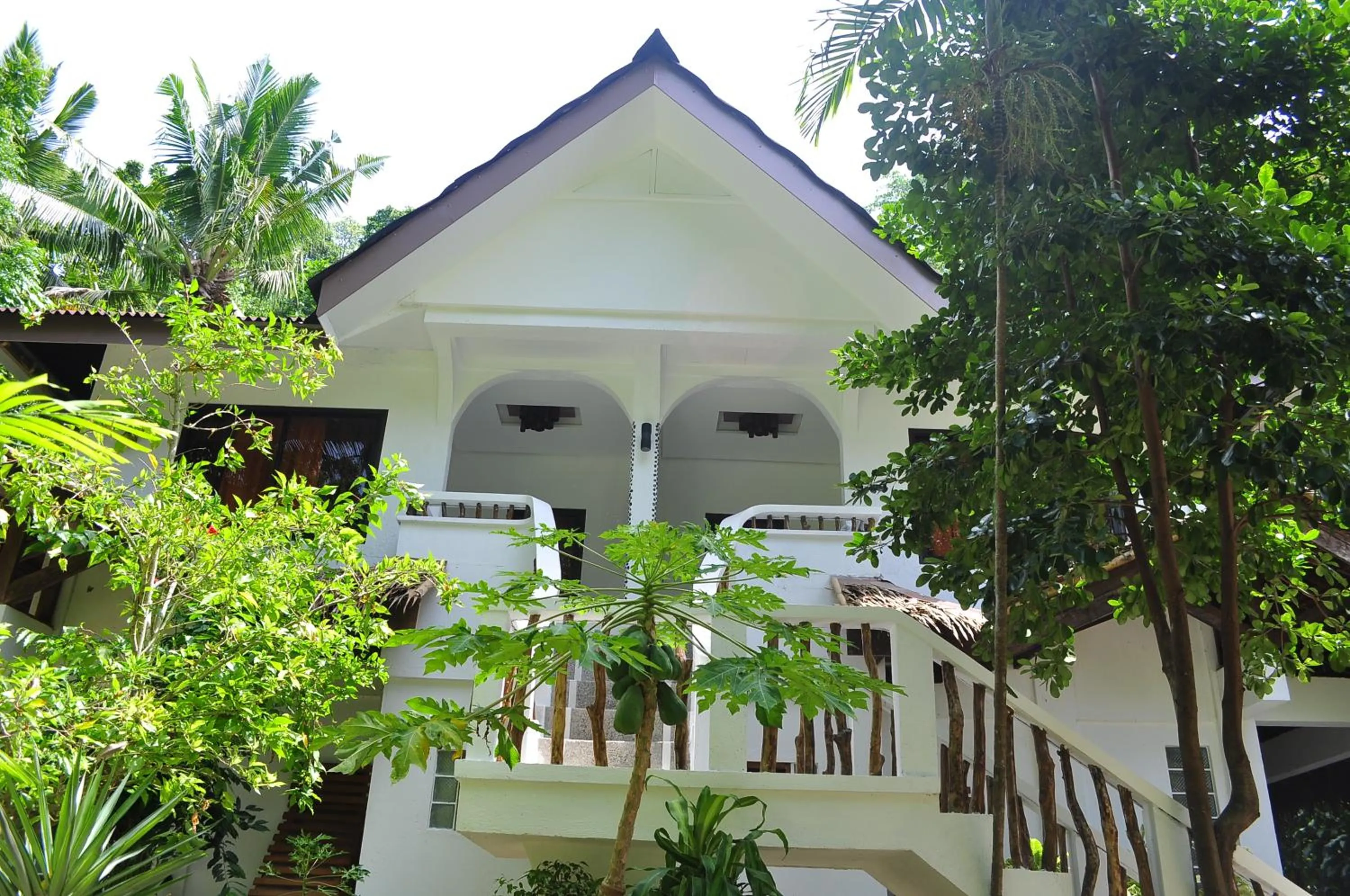 Facade/entrance in Cocoloco Beach Resort