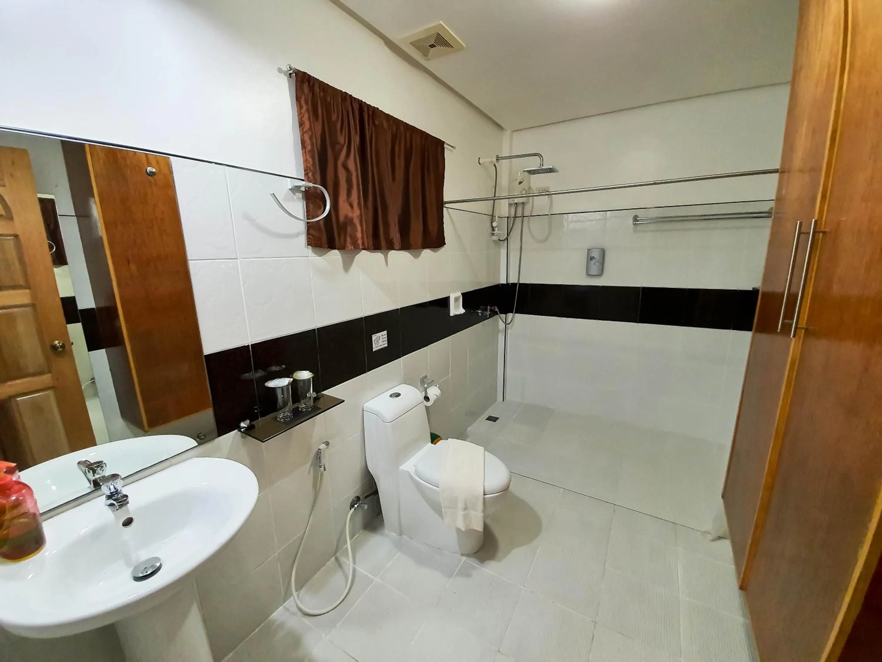 Bathroom in Cocoloco Beach Resort