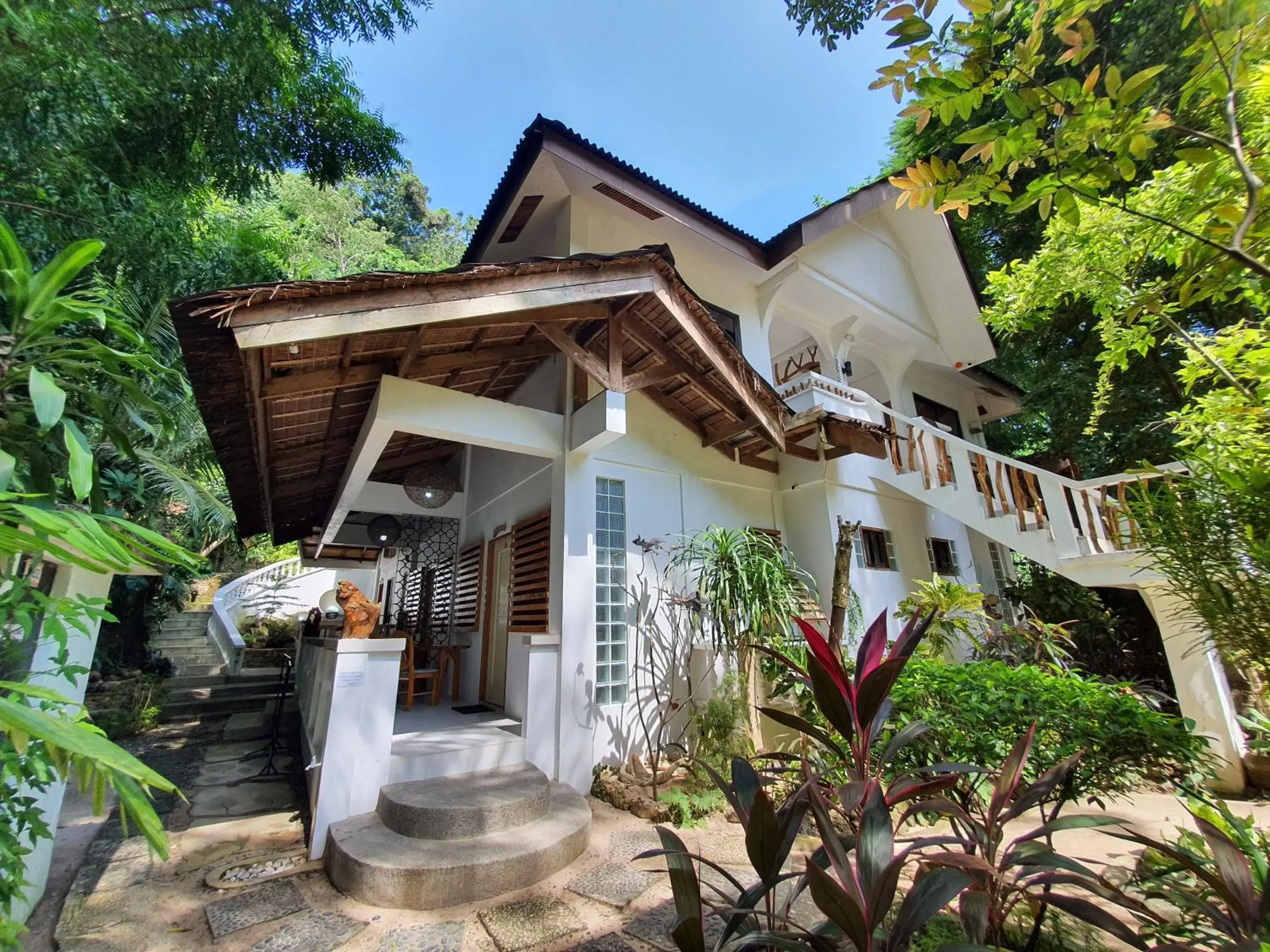 Property building in Cocoloco Beach Resort Property building in Cocoloco Beach Resort