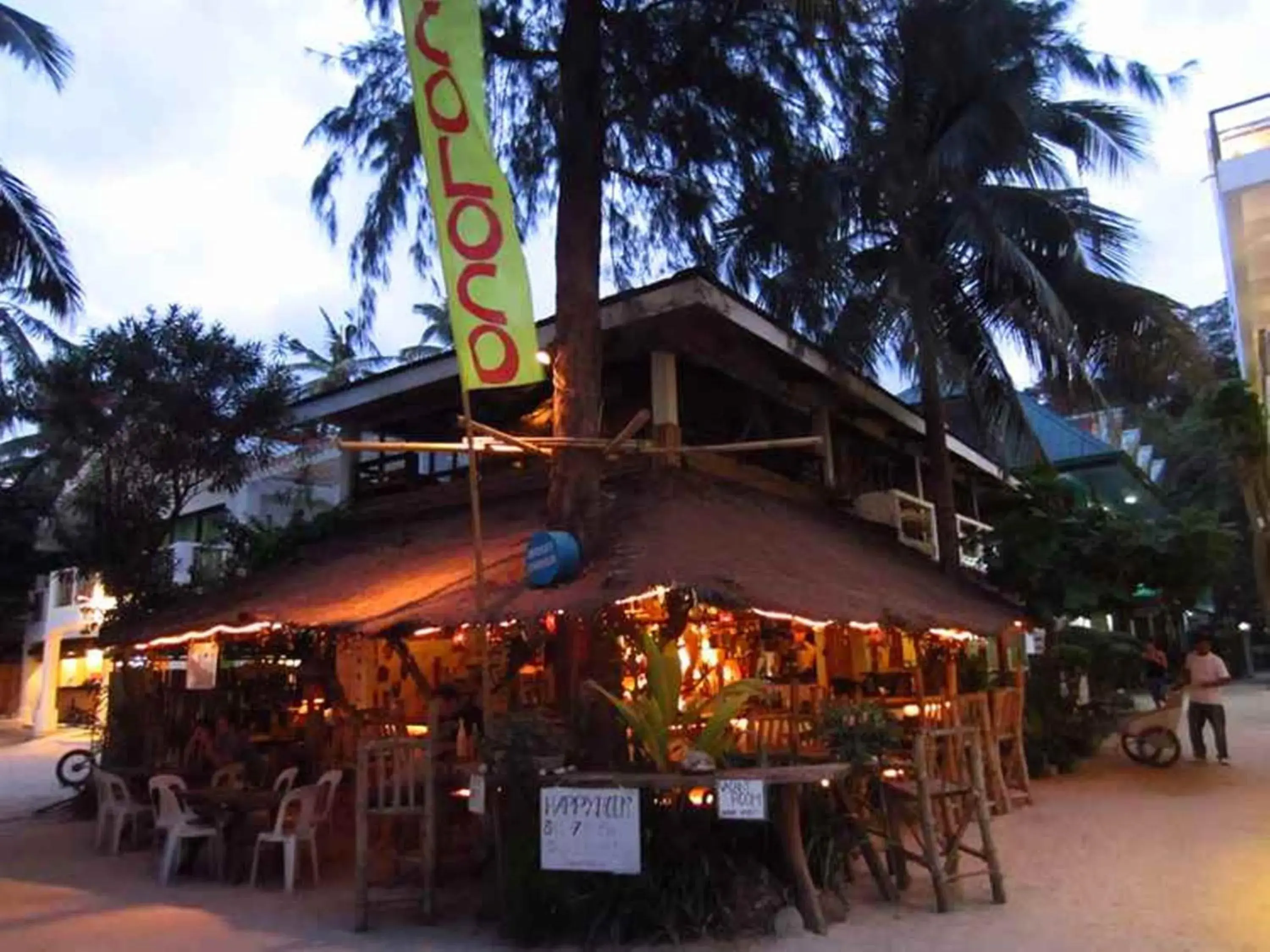 Restaurant/places to eat in Cocoloco Beach Resort Restaurant/places to eat in Cocoloco Beach Resort
