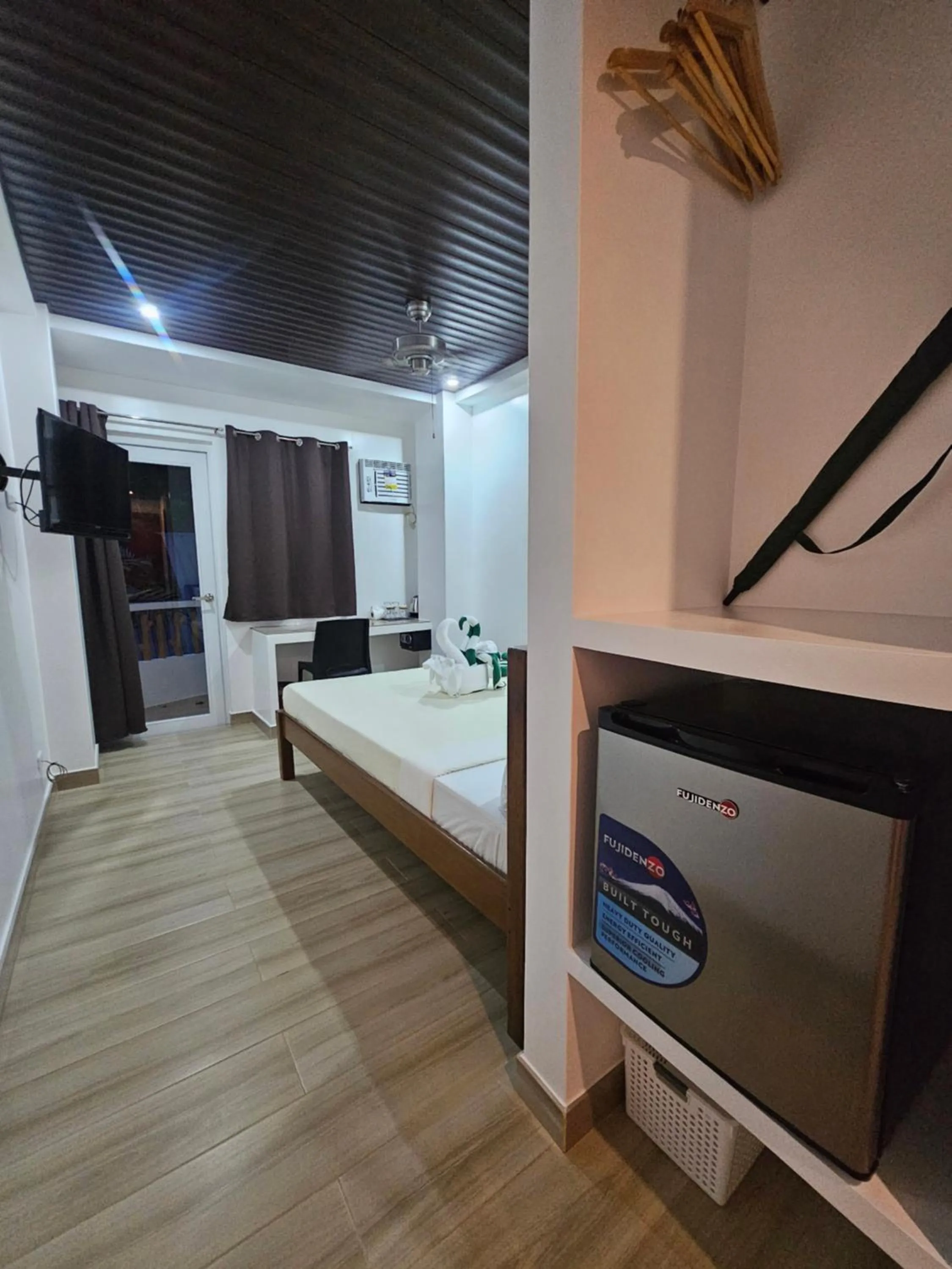 Photo of the whole room, Bed in Cocoloco Beach Resort