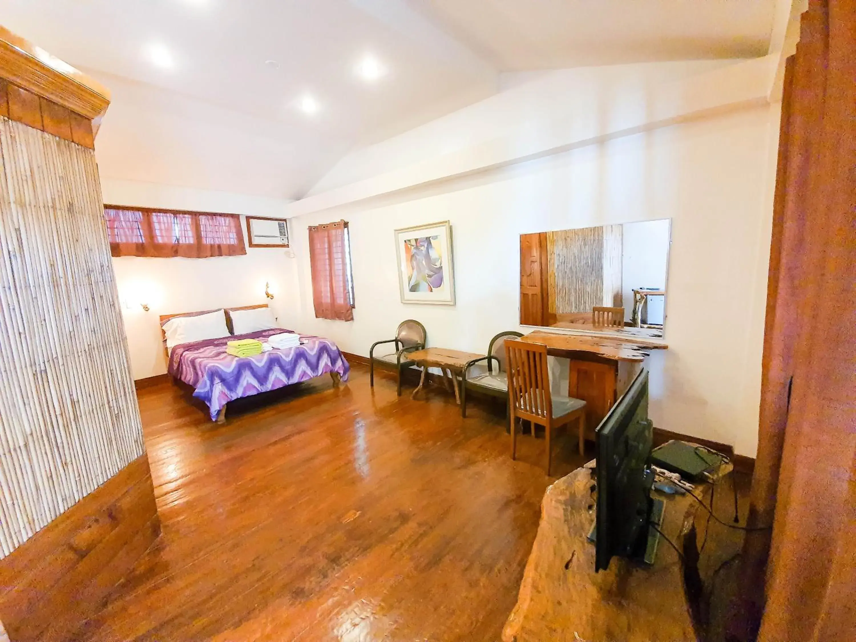 Photo of the whole room, Bed in Cocoloco Beach Resort Photo of the whole room, Bed in Cocoloco Beach Resort