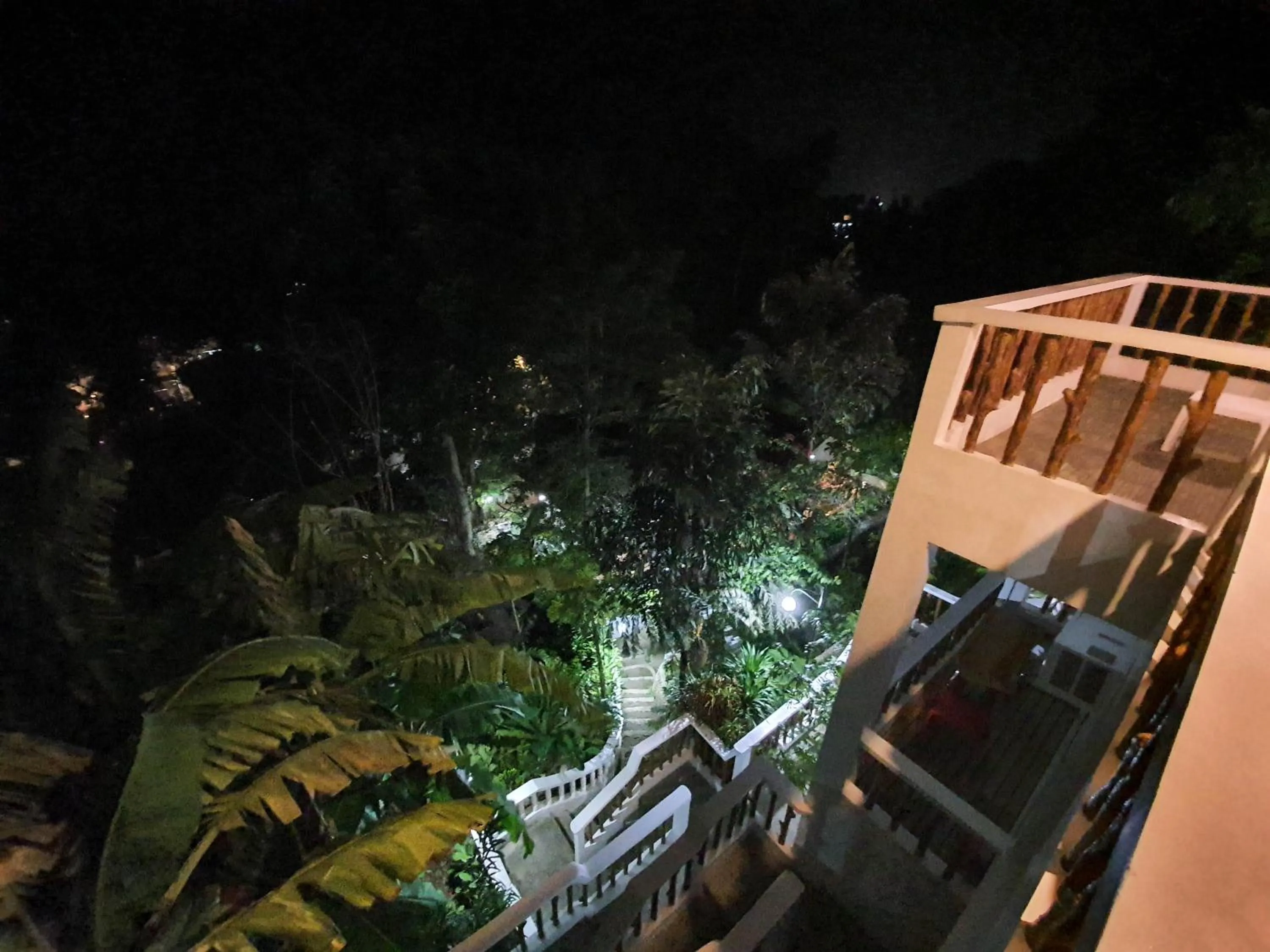 Garden view in Cocoloco Beach Resort