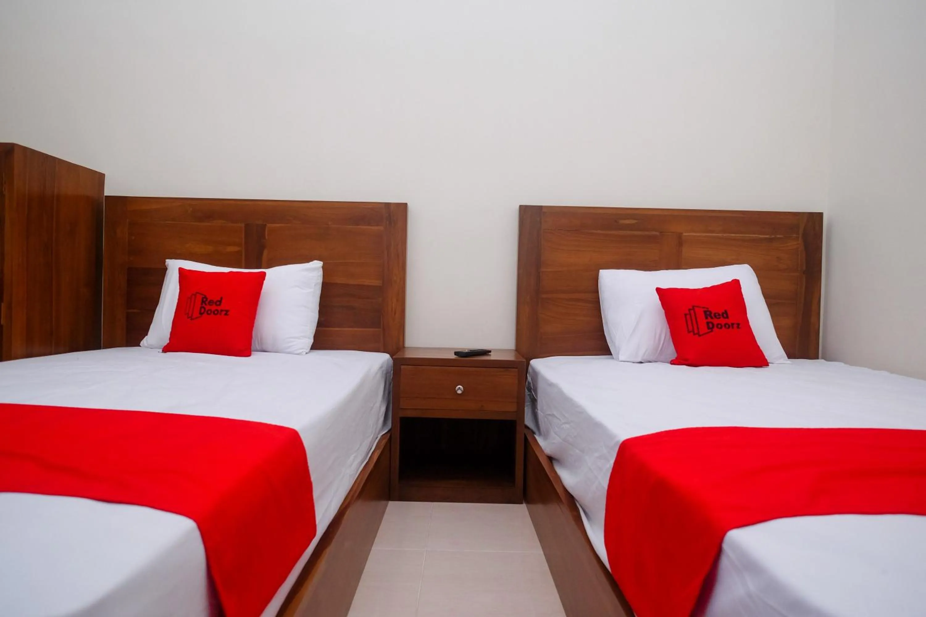 Bed in RedDoorz Syariah near Transmart Pabelan Solo