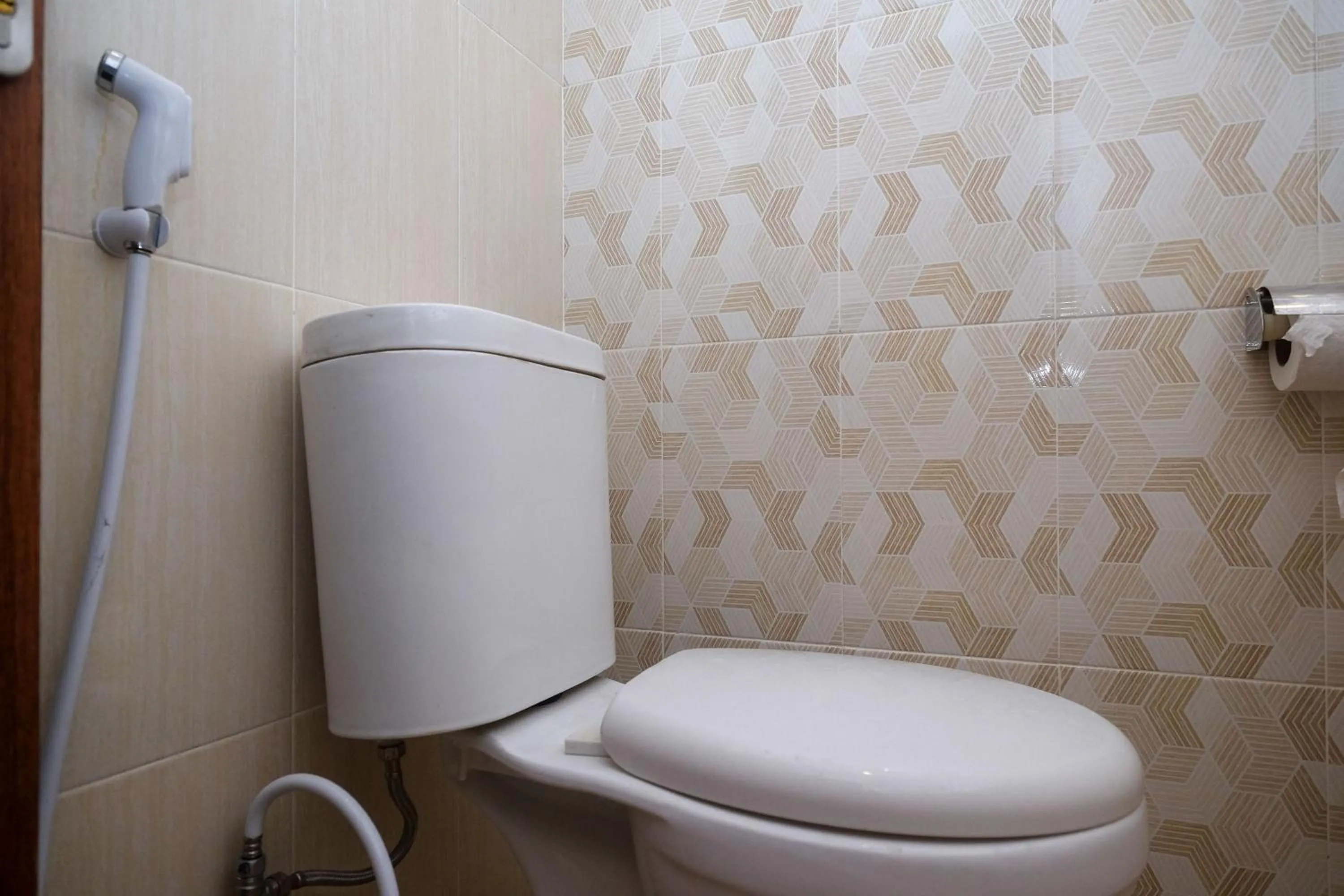 Toilet in RedDoorz Syariah near Transmart Pabelan Solo