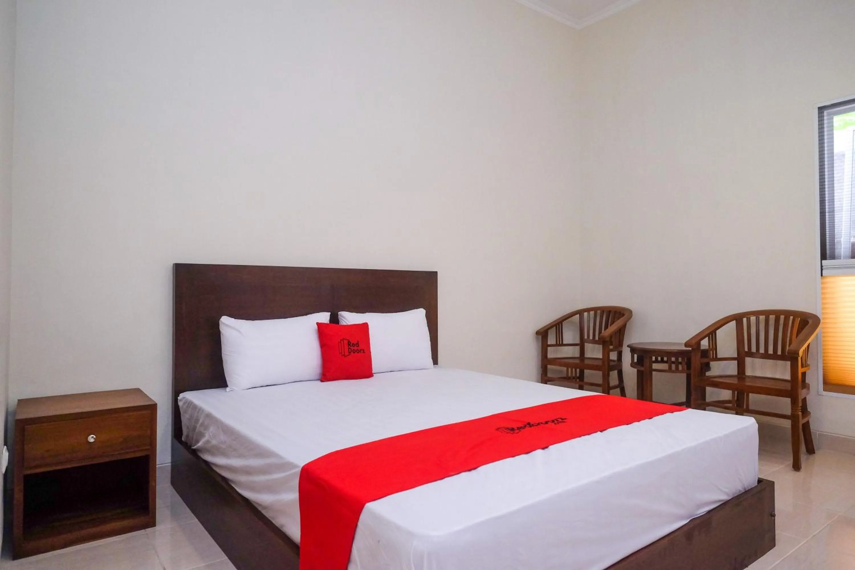 Bed in RedDoorz Syariah near Transmart Pabelan Solo