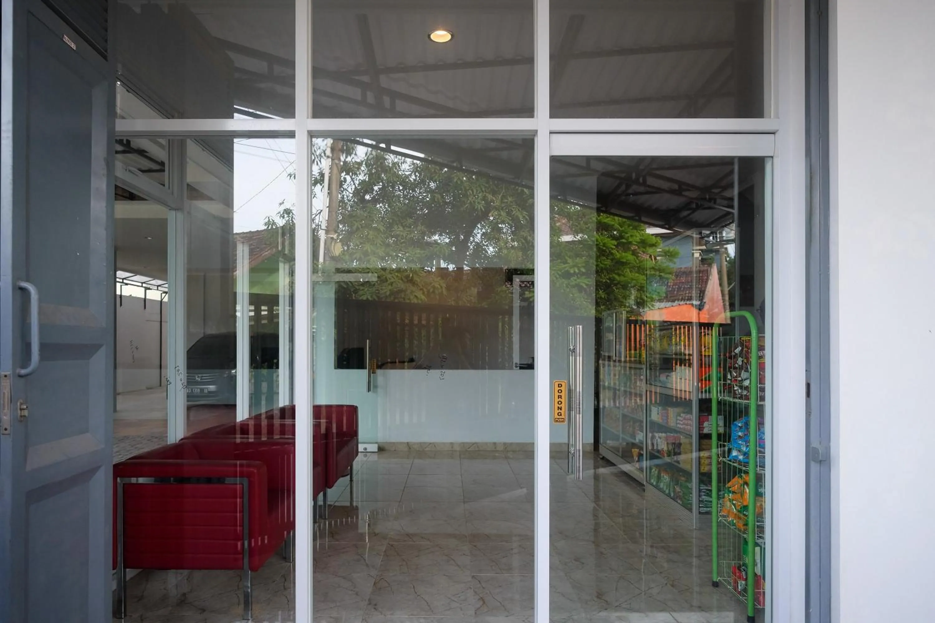 Property building in RedDoorz Syariah near Transmart Pabelan Solo