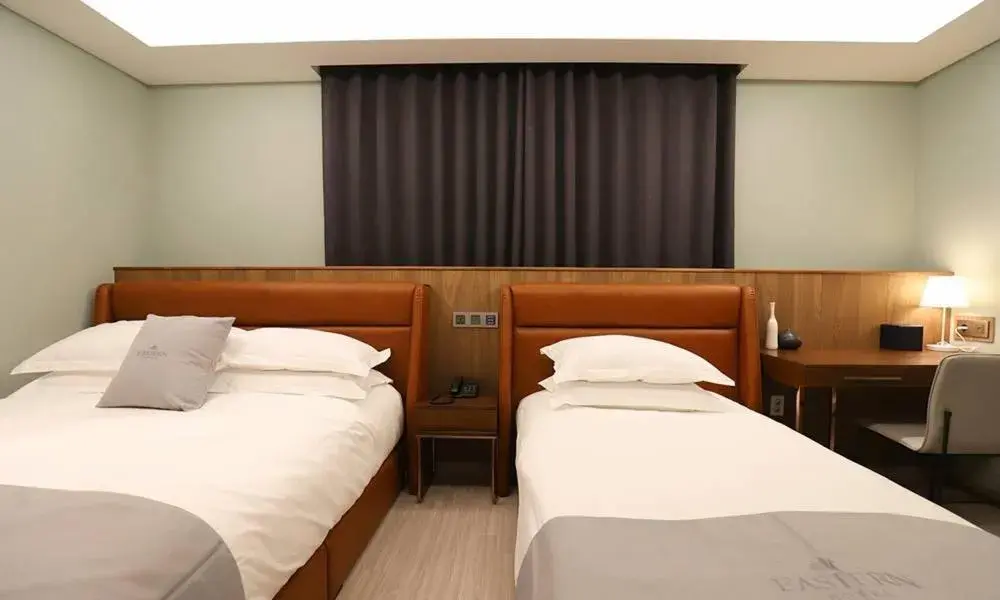 Bed in Dongdaegu Station Eastern Hotel Bed in Dongdaegu Station Eastern Hotel