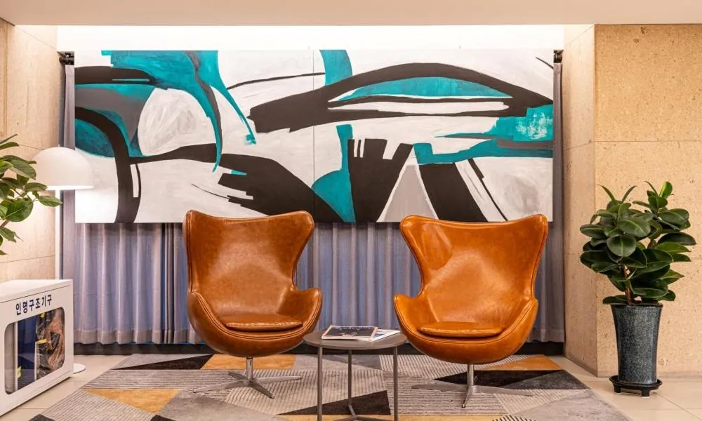 Seating area in Dongdaegu Station Eastern Hotel