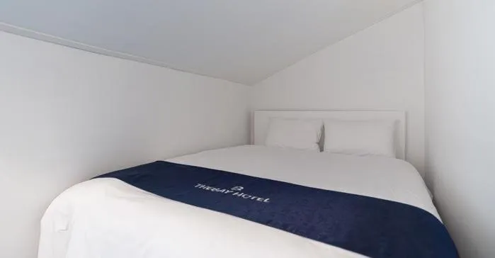 The Bay Hotel and Pool Villa