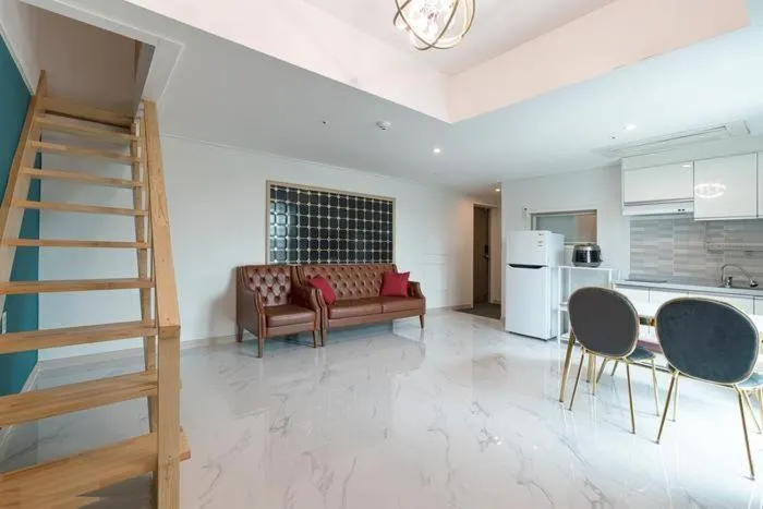 The Bay Hotel and Pool Villa