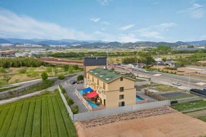 The Bay Hotel and Pool Villa