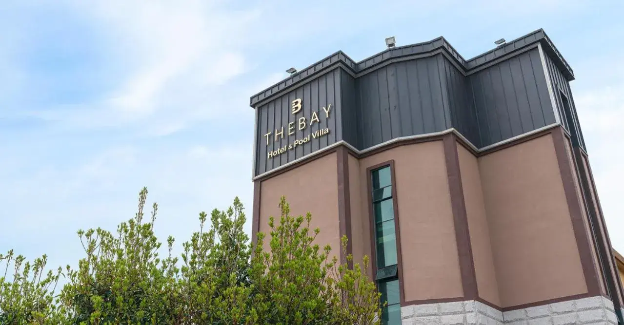 The Bay Hotel and Pool Villa The Bay Hotel and Pool Villa