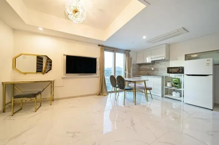 The Bay Hotel and Pool Villa