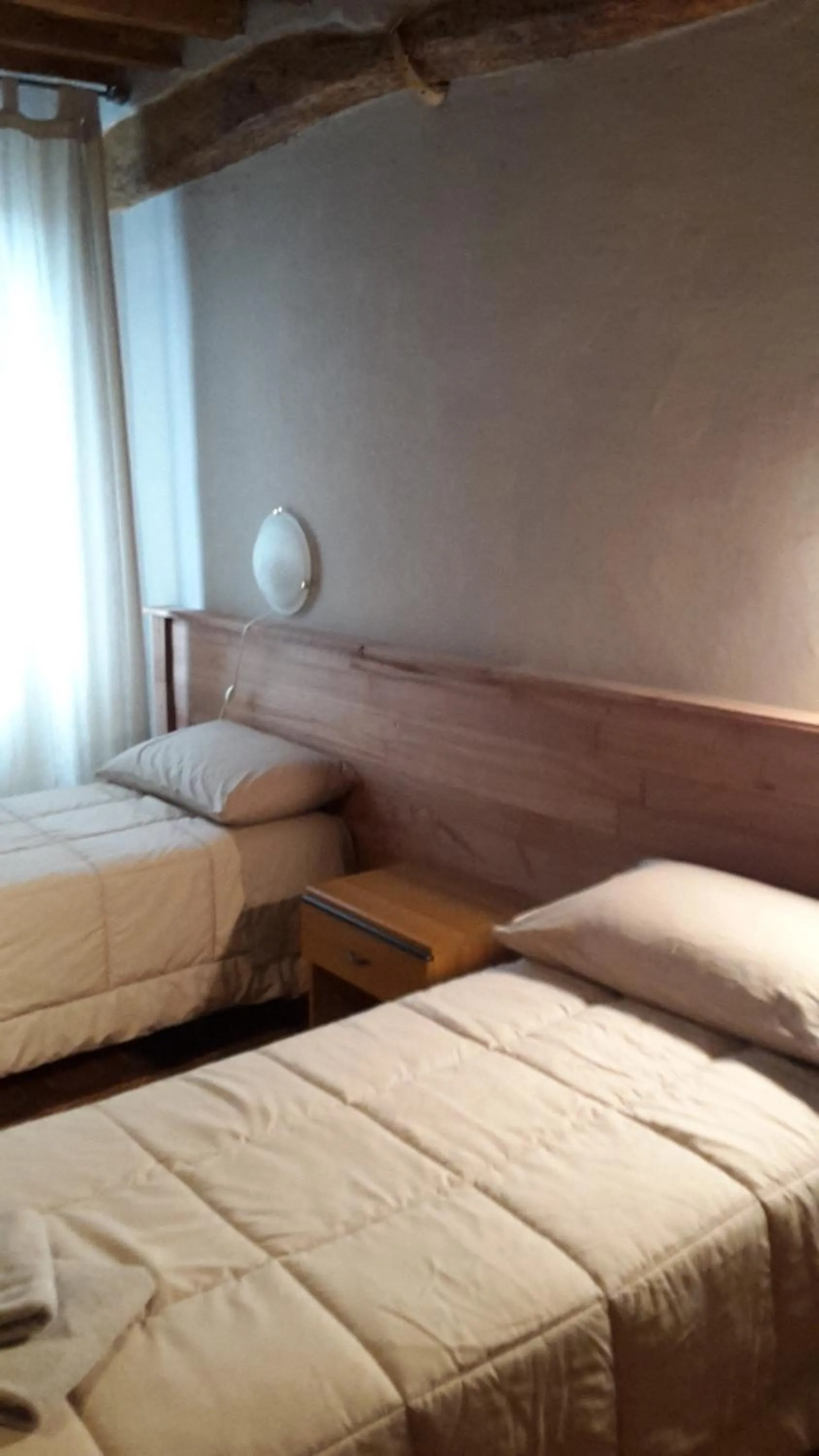 Photo of the whole room, Bed in Agriturismo Dosso al Porto