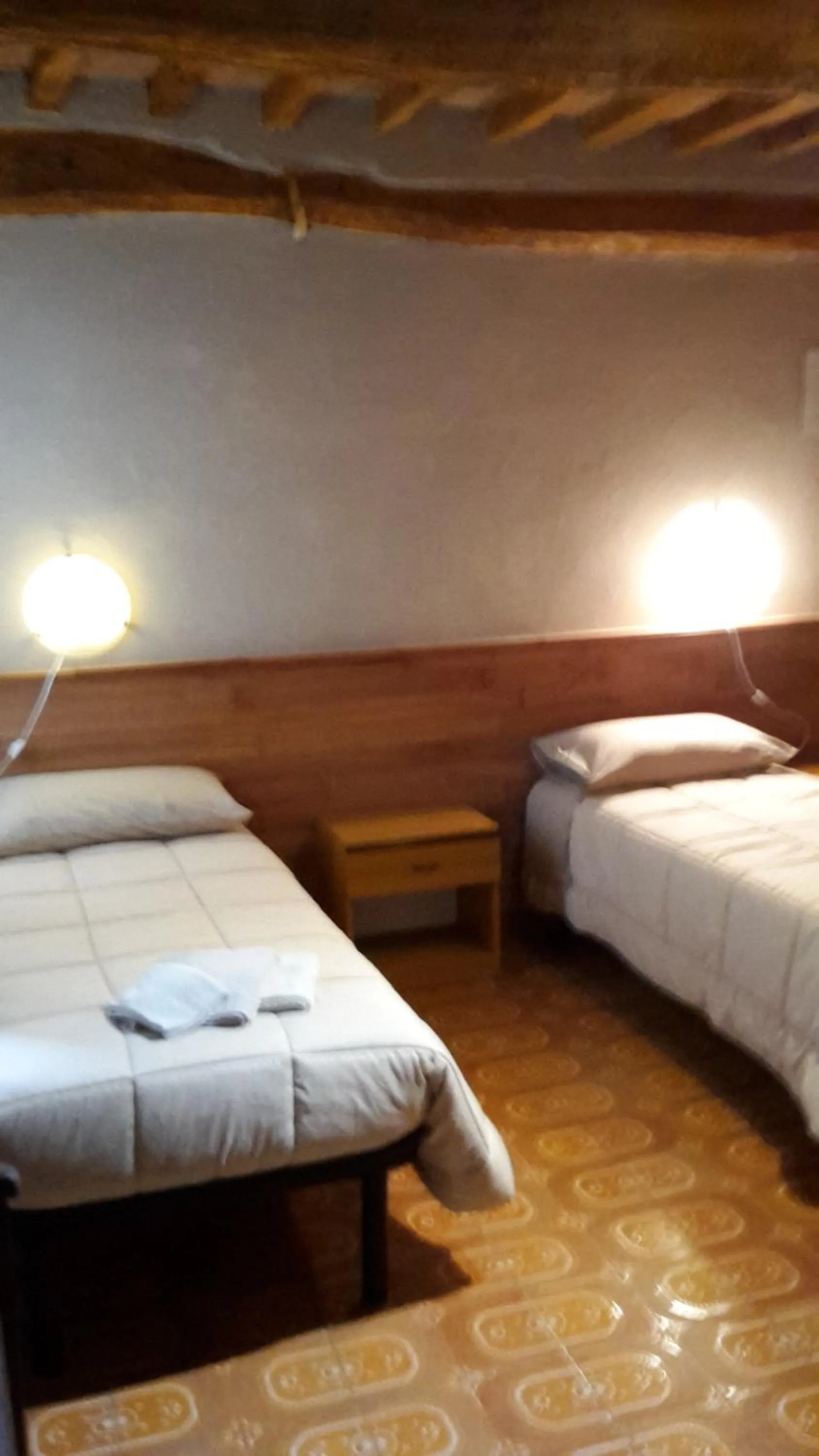 Photo of the whole room, Bed in Agriturismo Dosso al Porto