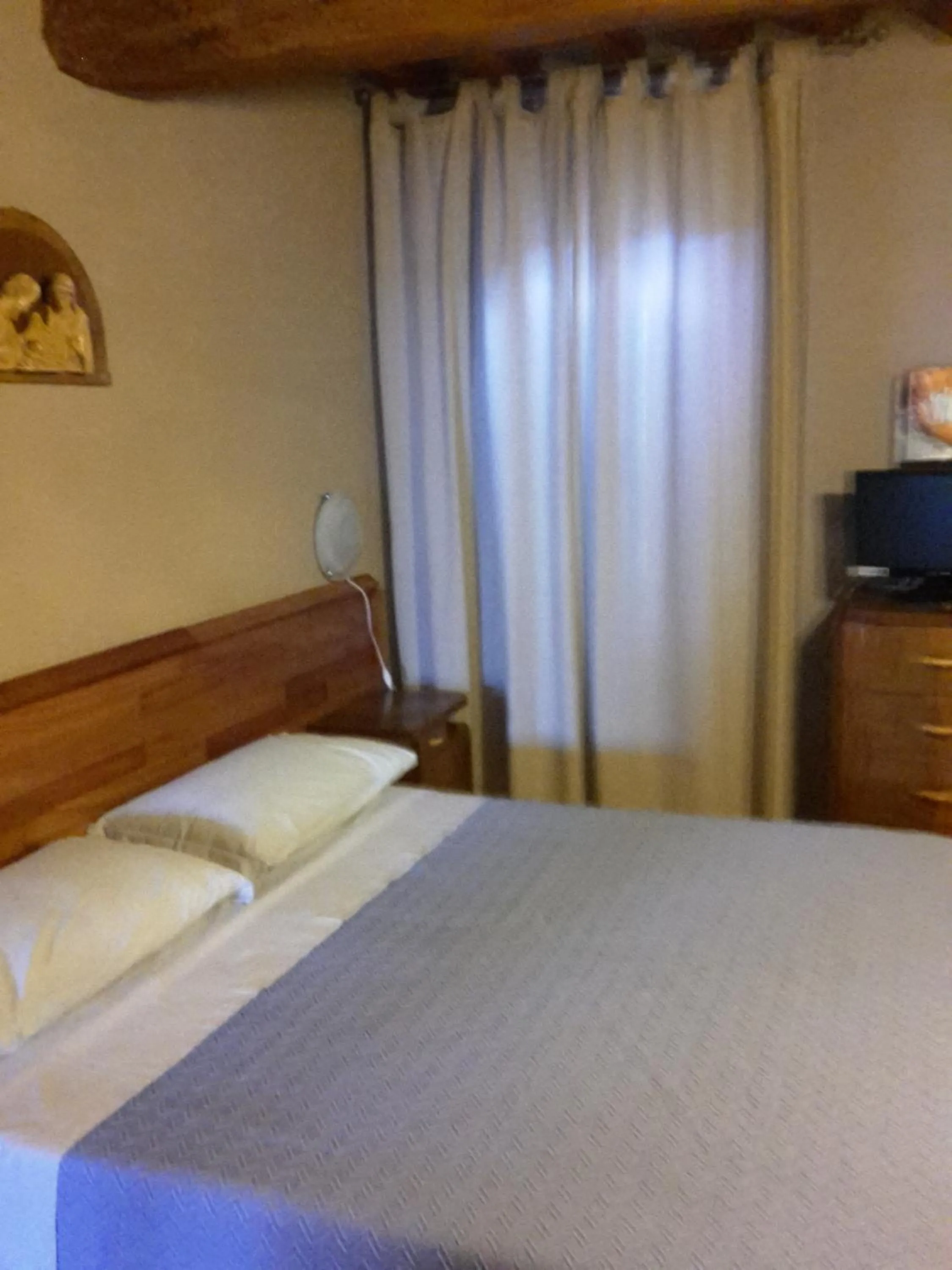 Photo of the whole room, Bed in Agriturismo Dosso al Porto