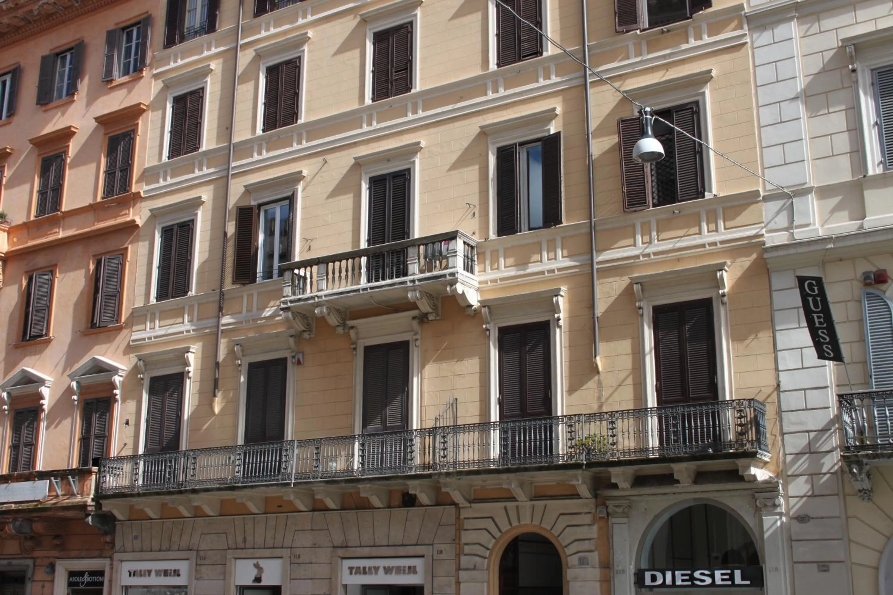 Facade/entrance in Corso Grand Suite