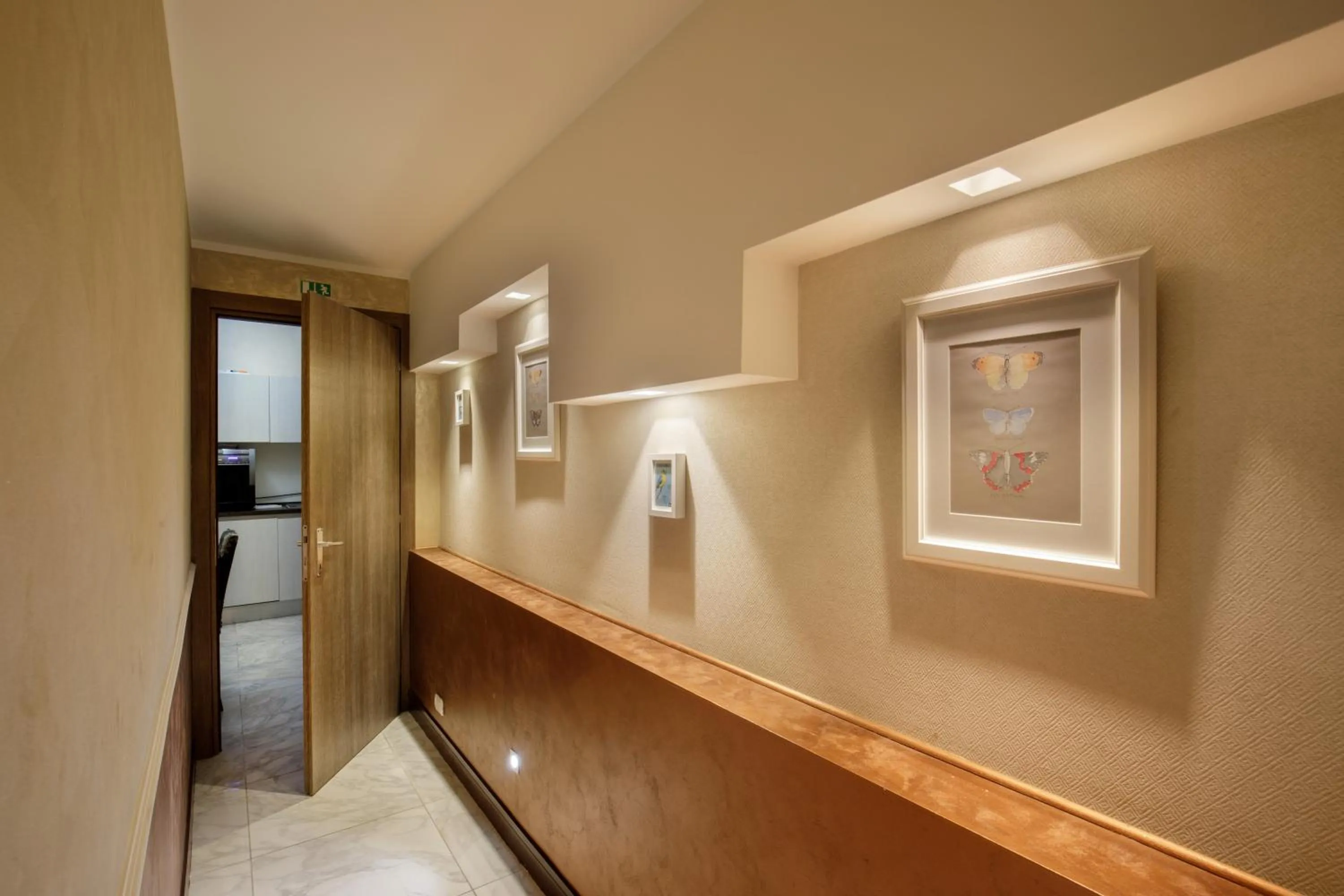 Decorative detail, Bed in Corso Grand Suite