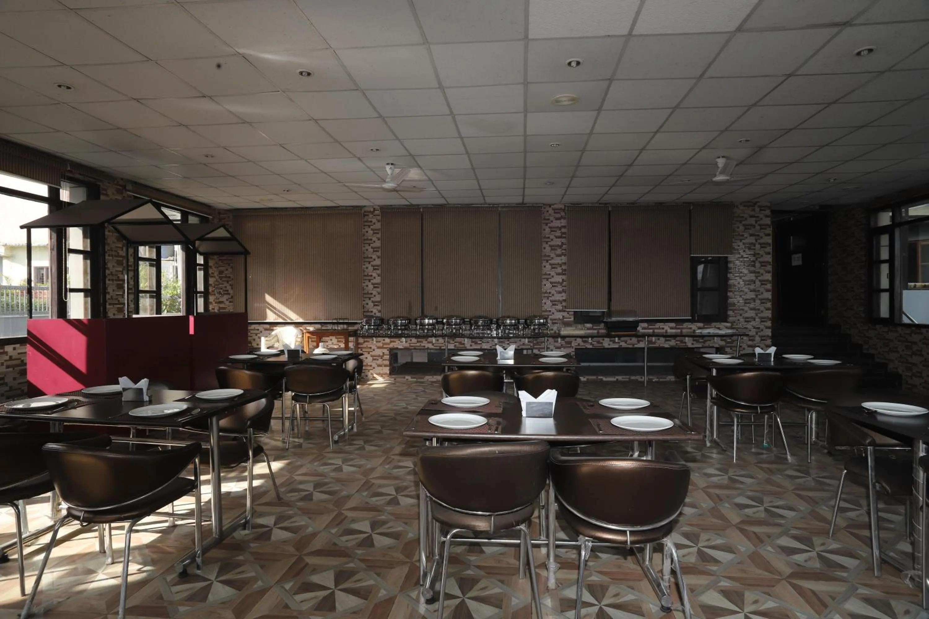 Restaurant/places to eat in Beyond Stay Paradise Continental Mussoorie