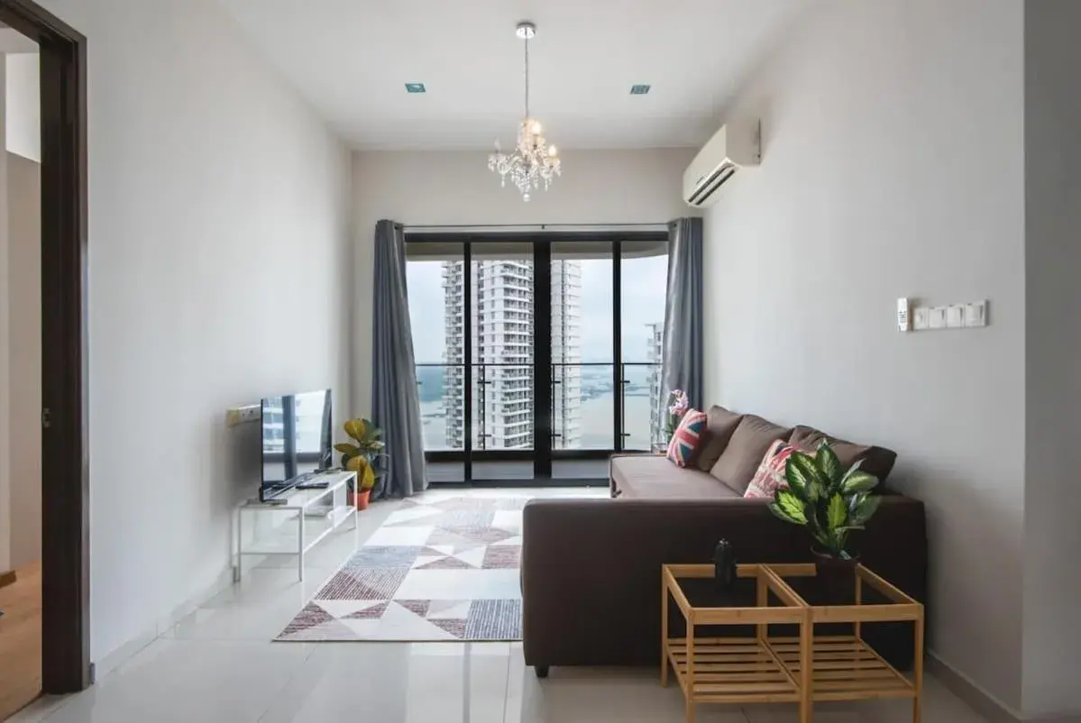 Apartment in A Stylish 2BR Suite Water Views Free Parking Apartment in A Stylish 2BR Suite Water Views Free Parking