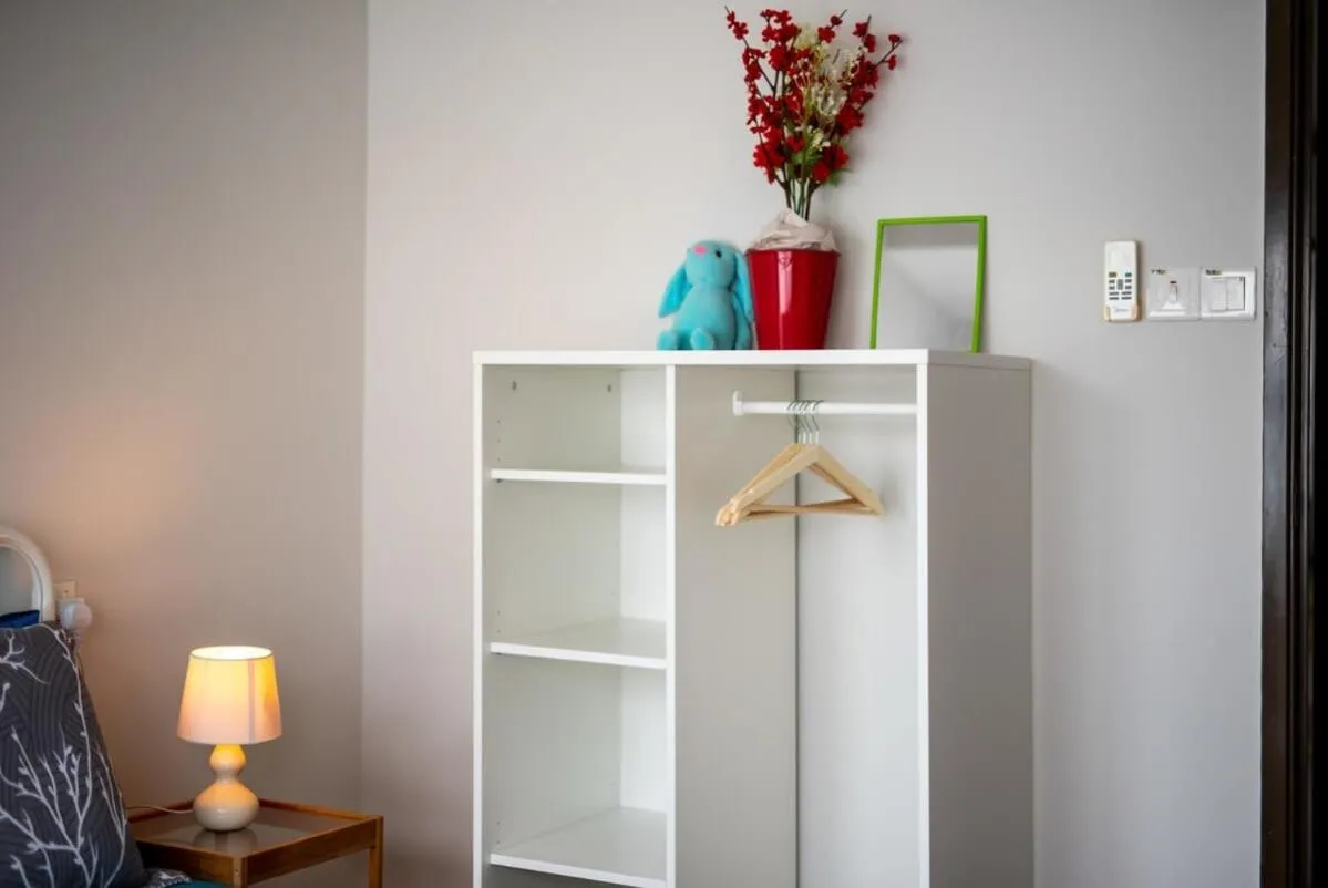 A Stylish 2BR Suite Water Views Free Parking